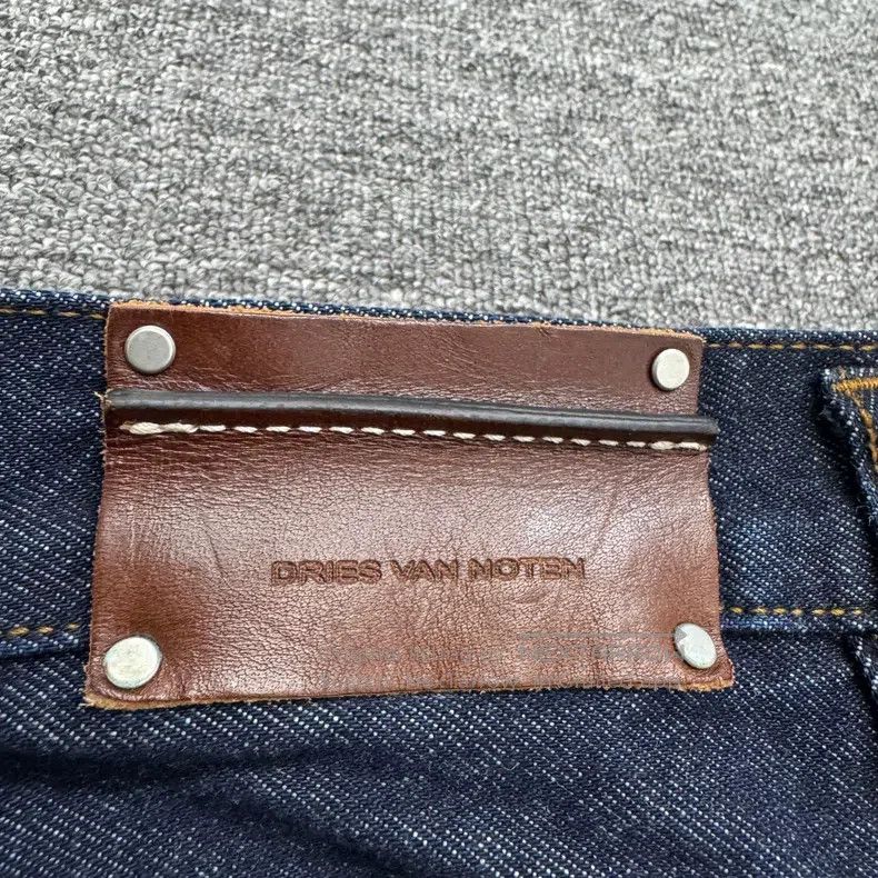Dries Van Noten Dries Van Noten Leather Patch Wide-leg Jeans Size US 30 / EU 46 - 7 Thumbnail