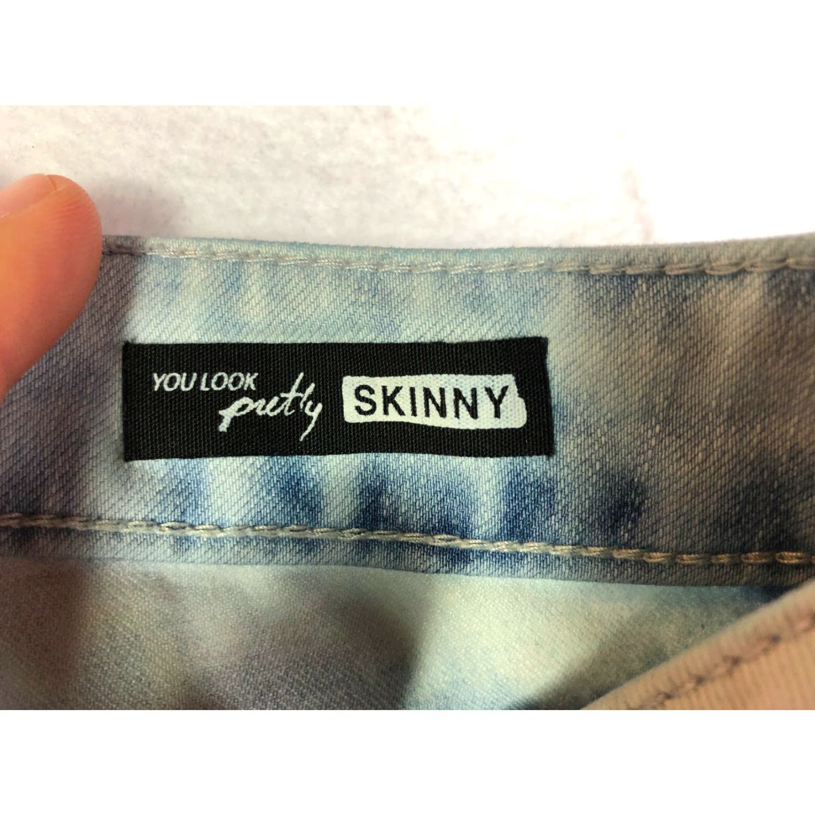 Vintage Kensie Jeans Skinny Womens 28 Light Blue Jeans 28x21 Measured Regular Rise Denim Blue 28x21 Kensie Jeans You Look Pretty Skinny Women Sz 28 Size 28" / US 6 / IT 42 - 7 Thumbnail