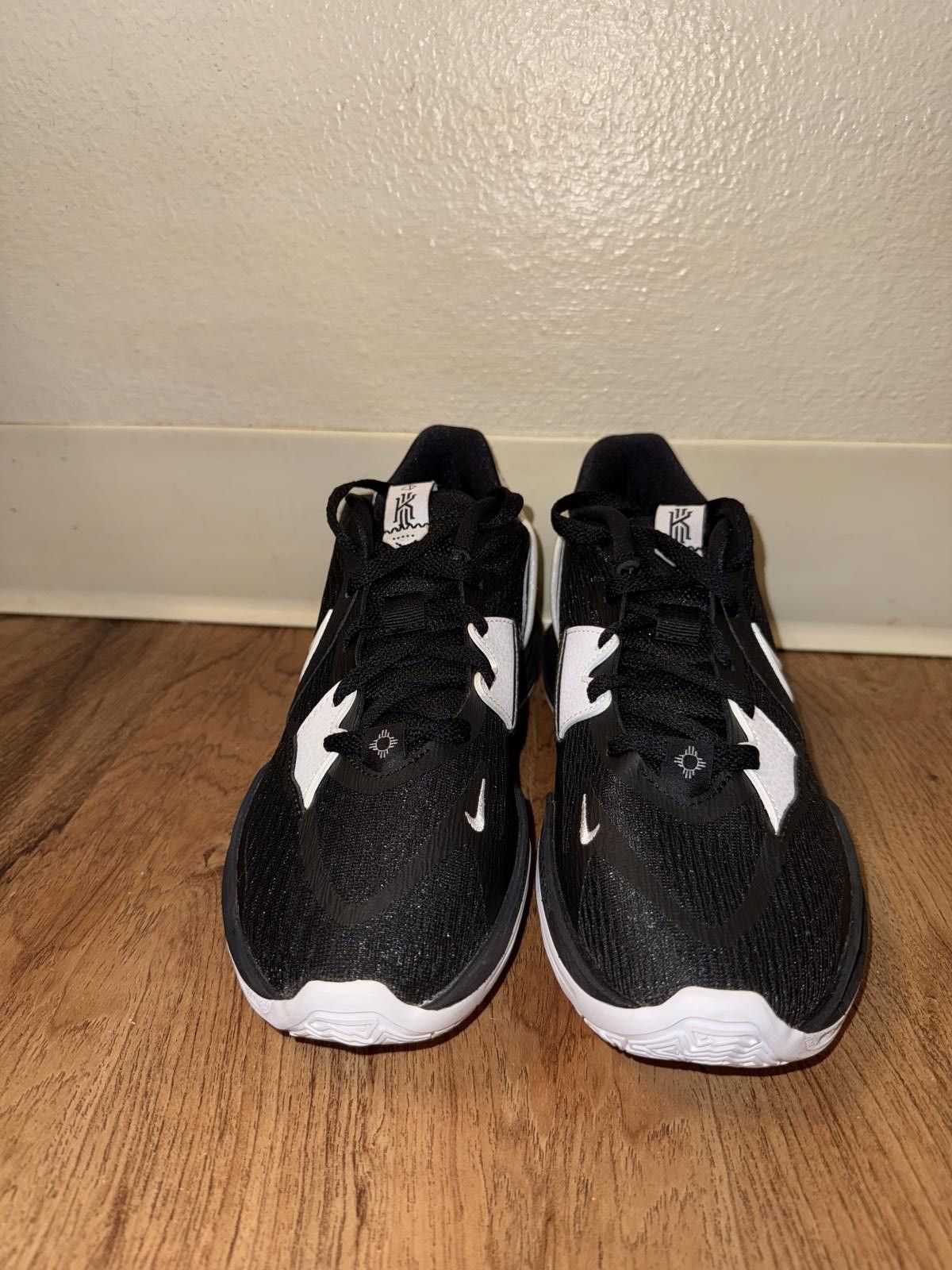 Nike Kyrie 5 Low TB Black White