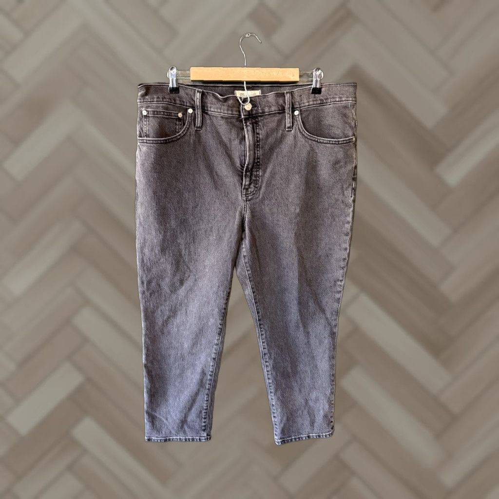 Madewell VINTAGE Madewell Womens Jeans Black Cropped Denim 33P Petite Size 20W 24in Inseam Tapered Size 24" / US 00 / IT 34 - 1 Thumbnail