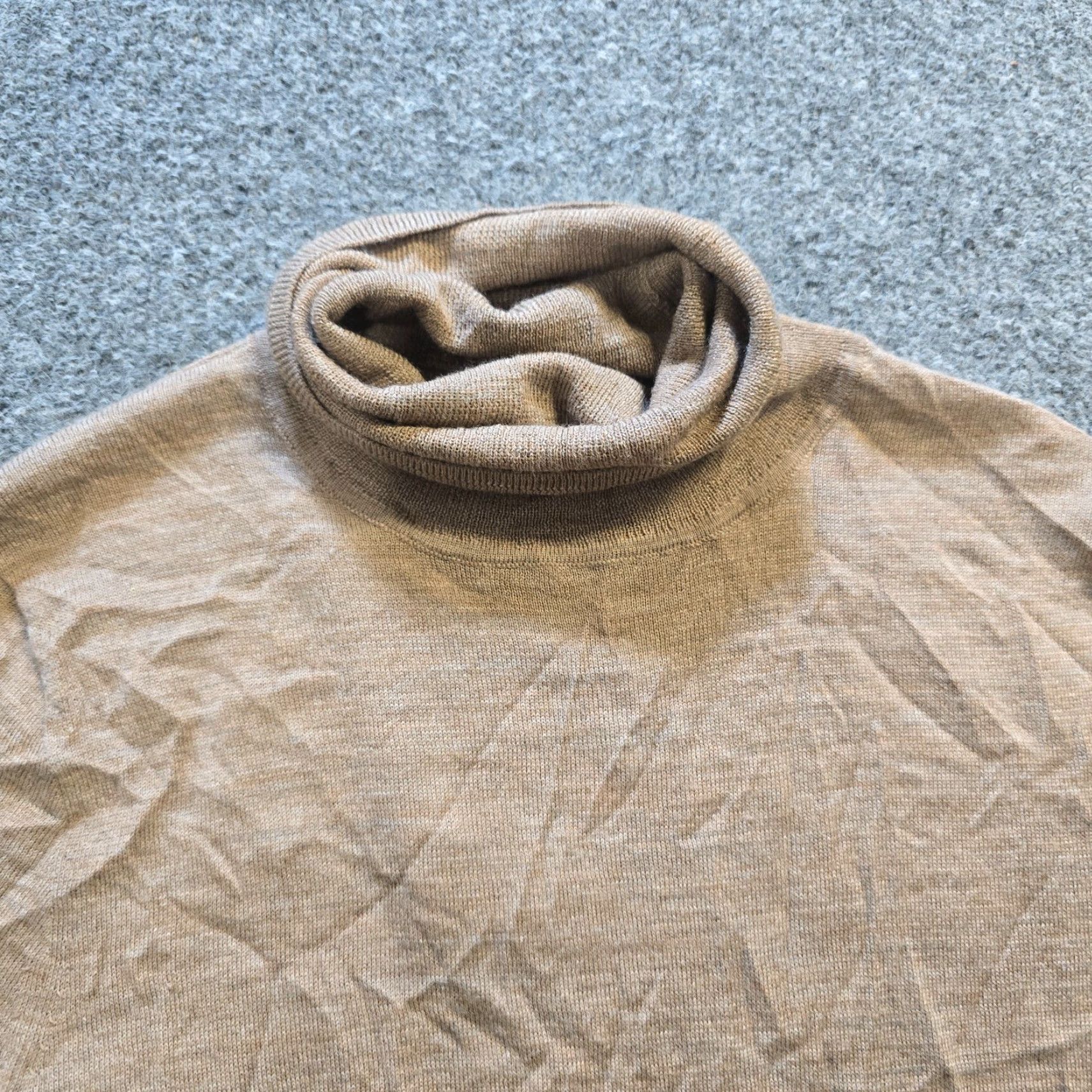 J.Crew J.CREW Sweater Womens Size S Tan Merino Wool Turtleneck Lightweight Capsule Pullover Knit Regular Stretch Casual Fall Winter Spring Stakes? Size S / US 4 / IT 40 - 2 Thumbnail