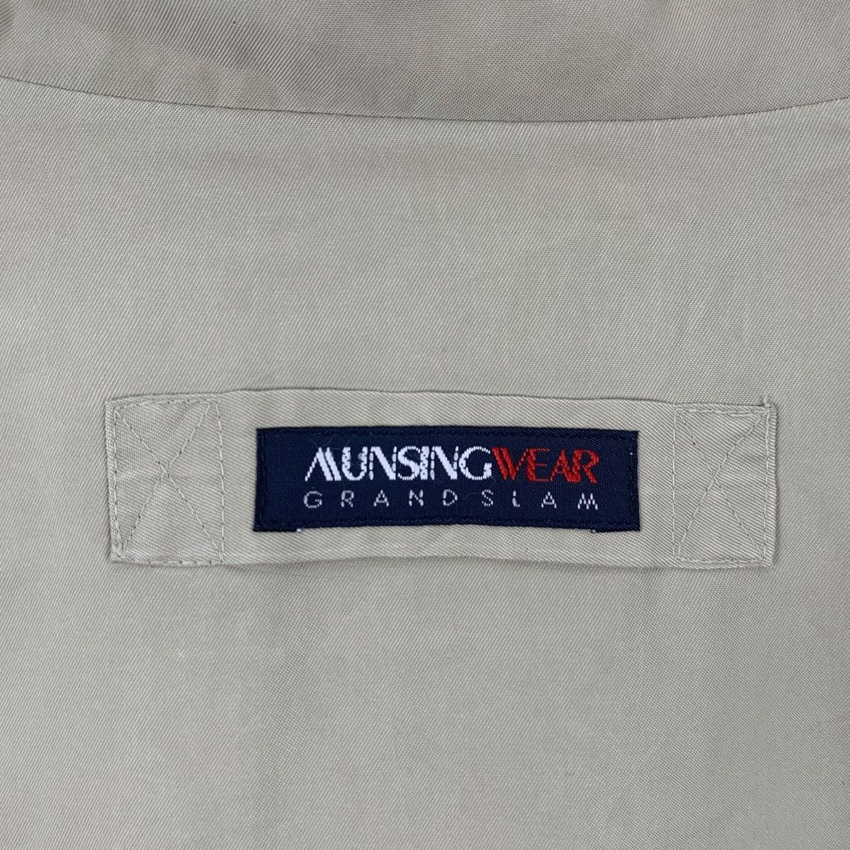 Vintage Vintage MUNSINGWEAR GRAND SLAM Beige Windbreaker Jacket Size US XXL / EU 58 / 5 - 6 Thumbnail