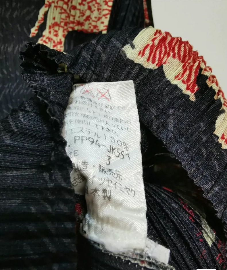 Issey Miyake Issey Miyake size:3 Black vintage elephant jacket Size S / US 4 / IT 40 - 4 Thumbnail