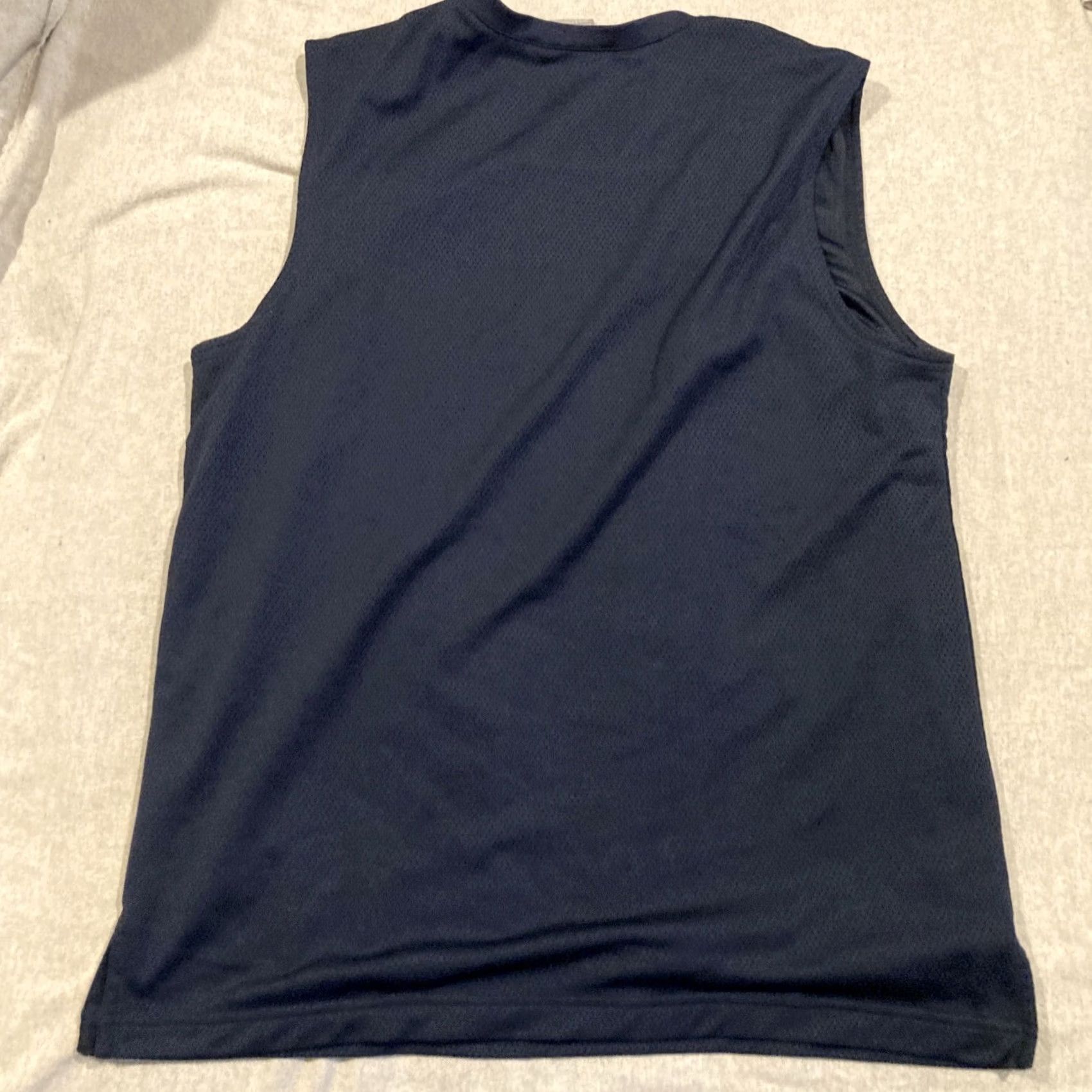 Nike VINTAGE Nike Air Shirt Sleeveless Blue Large Embroidered Center Swoosh Men 90s Logo Cotton Size US L / EU 52-54 / 3 - 4 Thumbnail