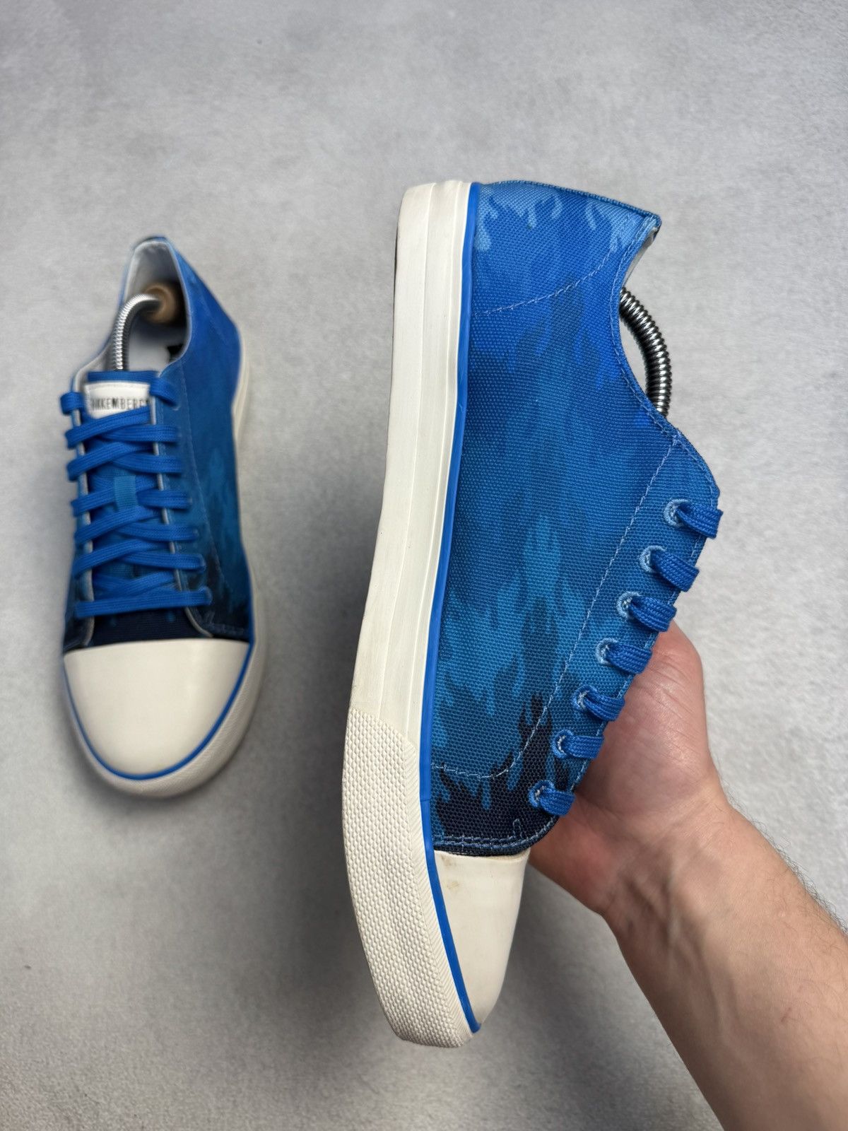 Dirk Bikkembergs Dirk Bikkembergs X Fedez Farnell Sneakers blue canvas US9,5 Size US 9.5 / EU 42-43 - 10 Thumbnail