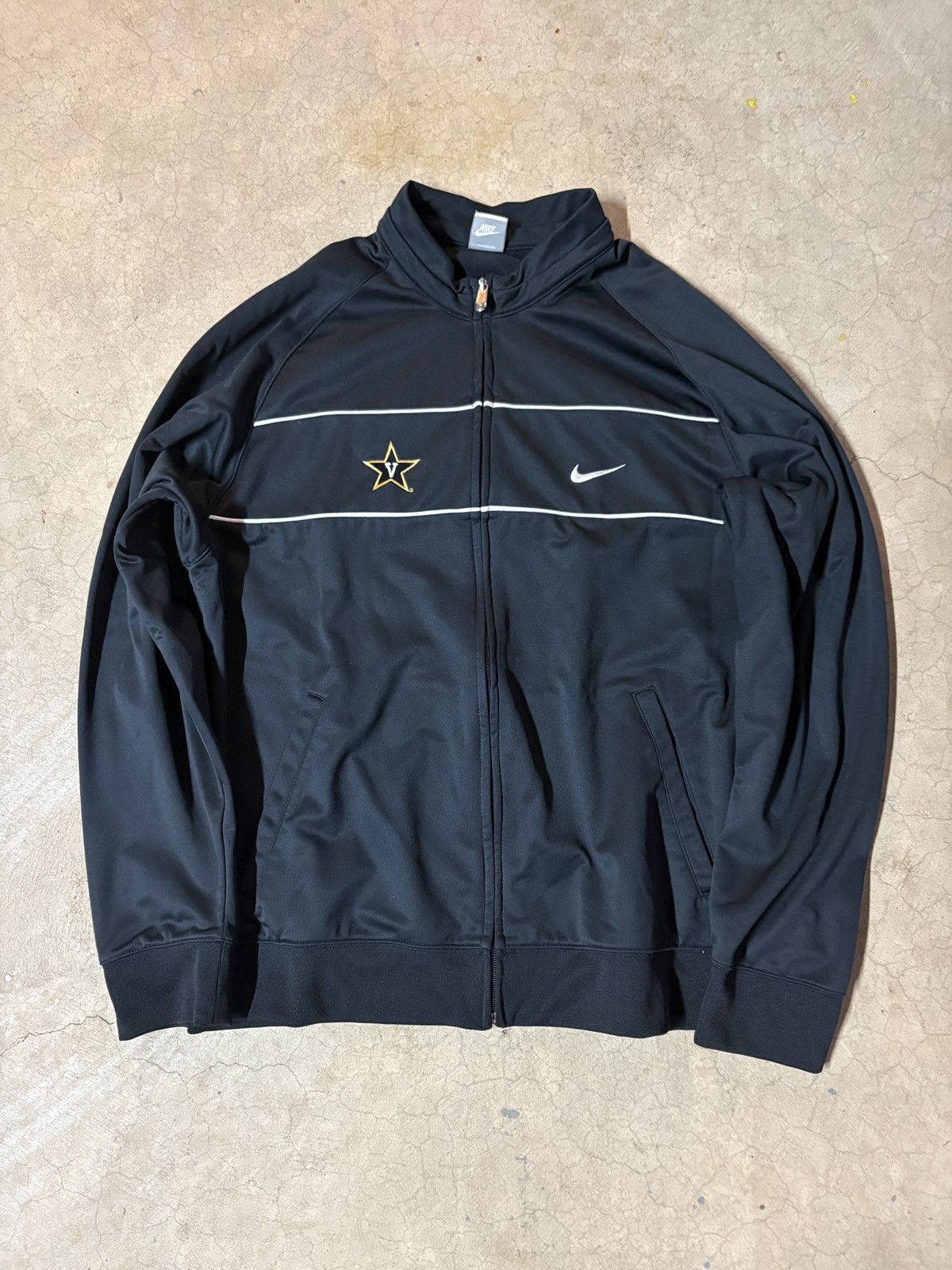 Nike VTG 00’s Nike Vanderbilt Commodores Full Zip Up Jacket Black Size US XL / EU 56 / 4 - 1 Thumbnail