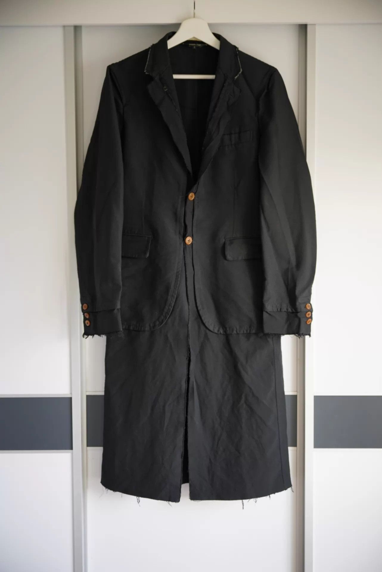 Comme des Garcons Black Long Coat with Button Closure Size US S / EU 44-46 / 1 - 1 Thumbnail