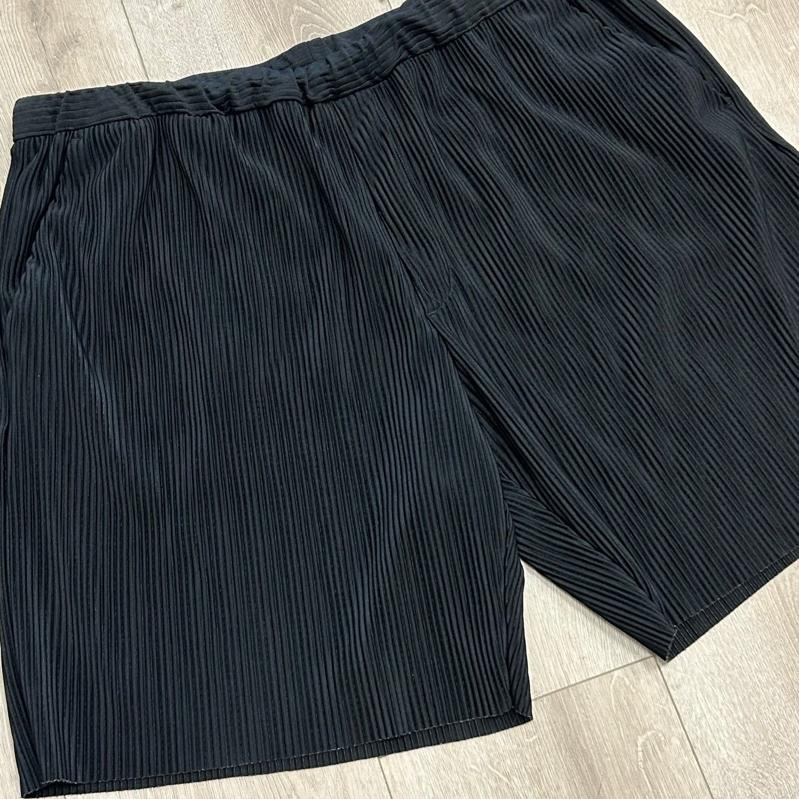 Zara Zara Pleated Black Shorts Lounge Wear size XL B14 Size US 36 / EU 52 - 6 Thumbnail