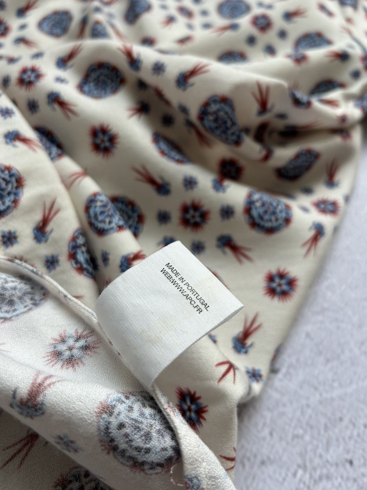 A.P.C. × Designer A.P.C. Premium women's flower drawings blouse size S Size S / US 4 / IT 40 - 13 Thumbnail