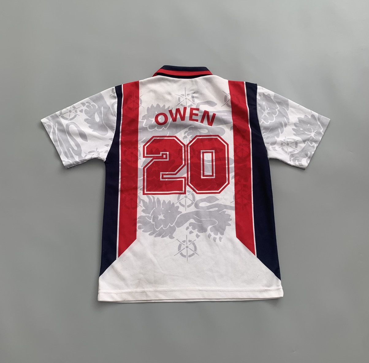 Vintage Vintage England Owen 20 Soccer Jersey Replica Football Shirt Size US M / EU 48-50 / 2 - 1 Thumbnail