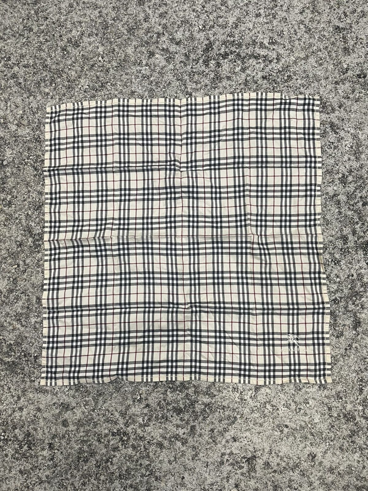 Burberry Burberry Handkerchief Size ONE SIZE - 3 Thumbnail