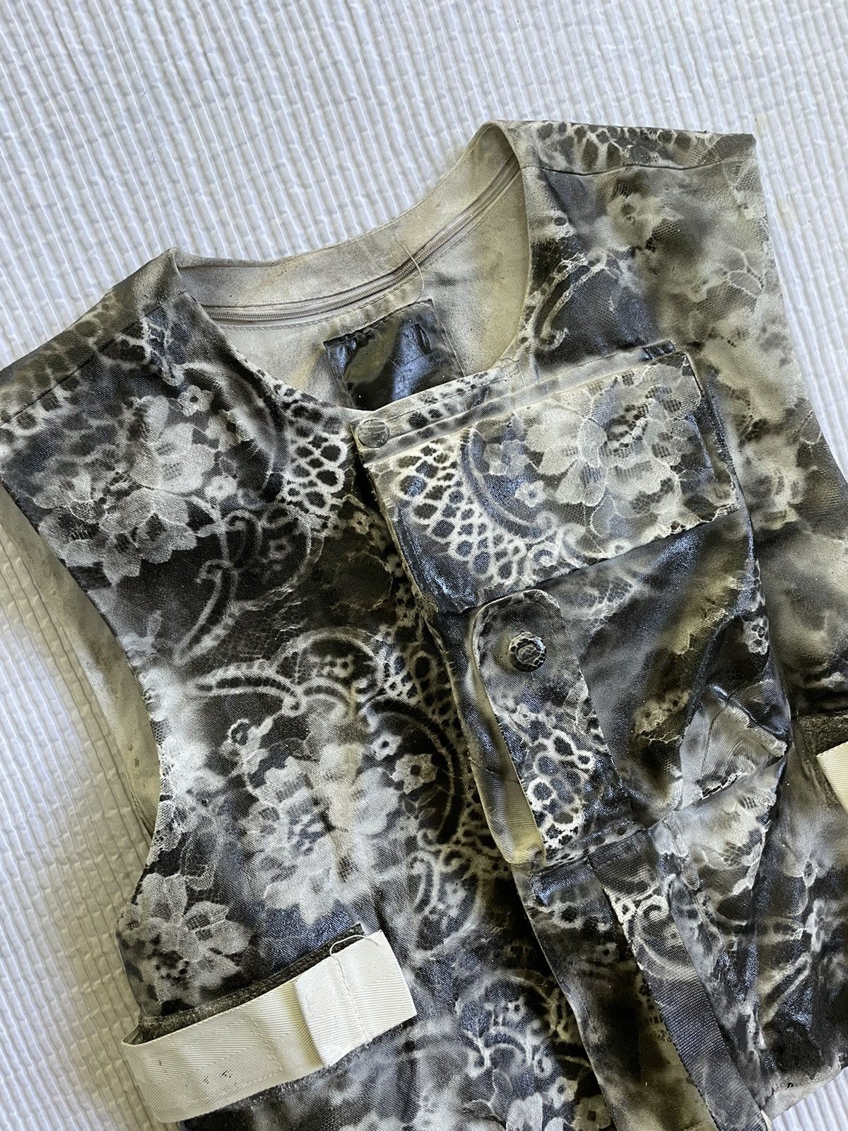 Handmade Sexy Perfect Painted Tactical Vest Size US M / EU 48-50 / 2 - 4 Thumbnail