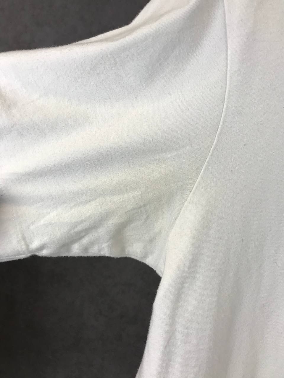 Kaws × Peanuts × Uniqlo Kaws x Peanuts x Uniqlo pocket designer tee Size US M / EU 48-50 / 2 - 10 Thumbnail