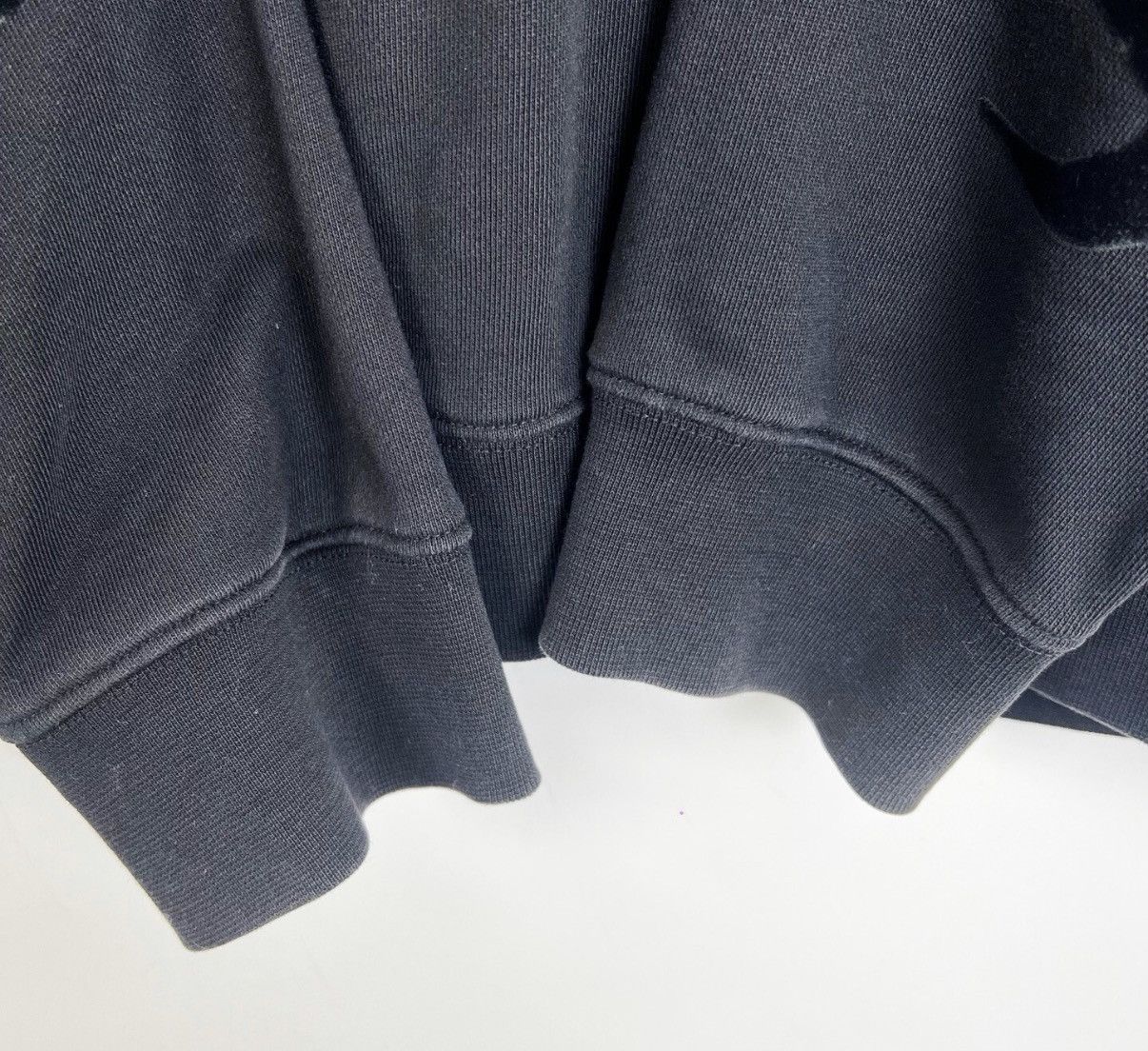 Alexander McQueen Alexander McQueen Long Sleeve Crew Neck Sweatshirt K12 Size US XL / EU 56 / 4 - 6 Thumbnail