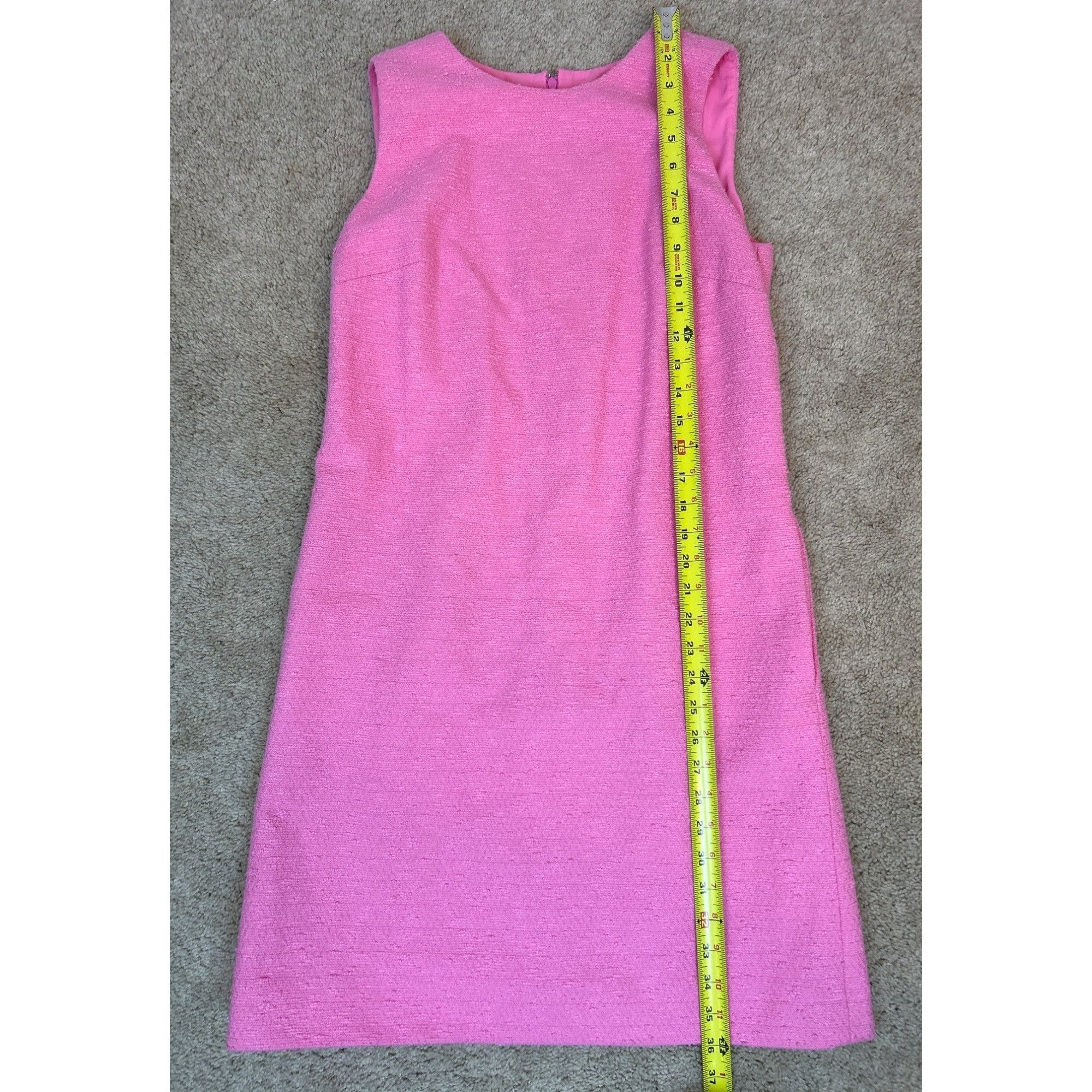 Carolina Herrera Carolina Herrera Boucle Sleeveless Shift Dress in Candy Pink Size S / US 4 / IT 40 - 11 Thumbnail