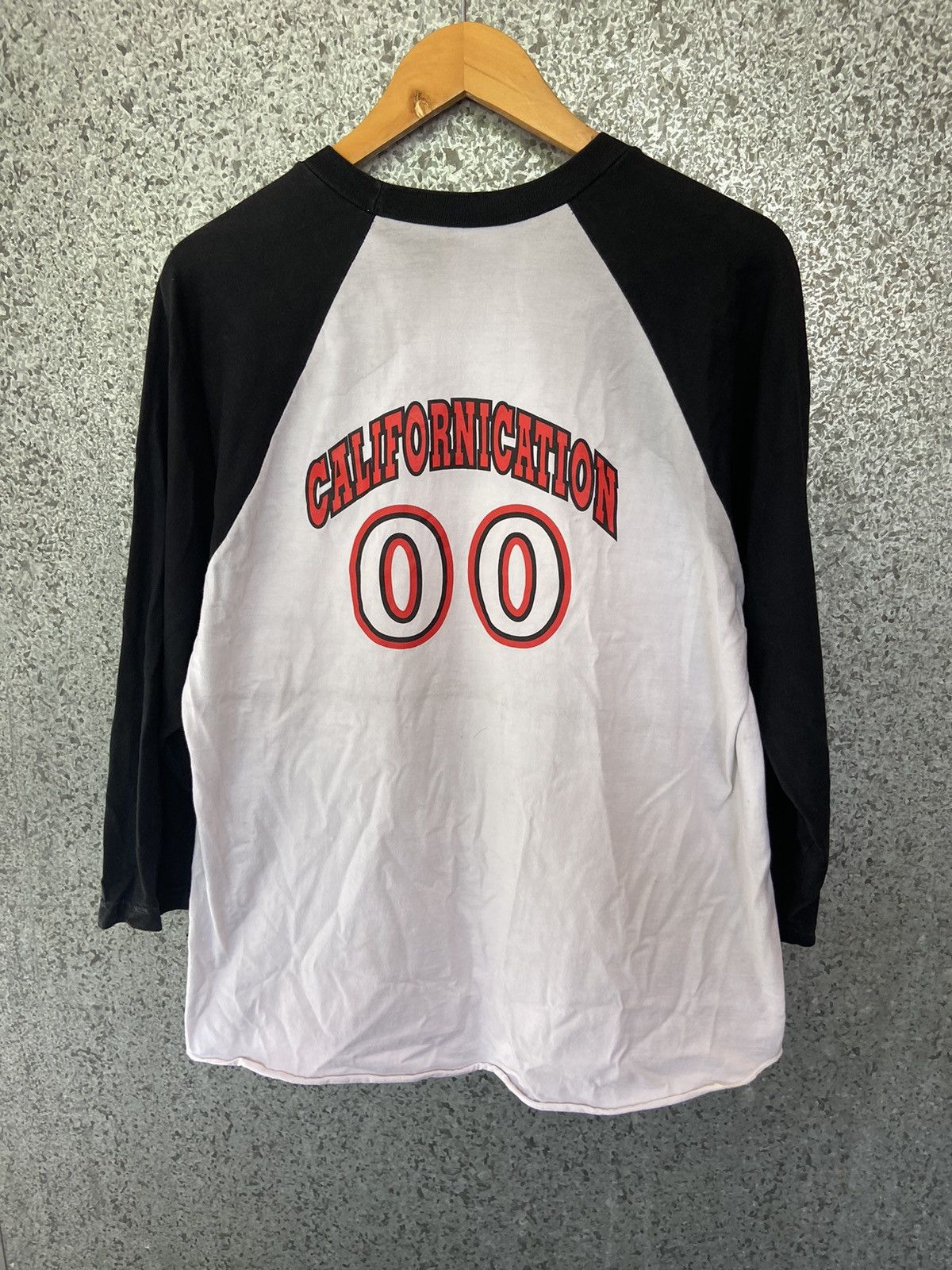 Band Tees 🔥 Vtg Red hot Chilli Peppers t shirt raglan Californication Size US L / EU 52-54 / 3 - 3 Thumbnail