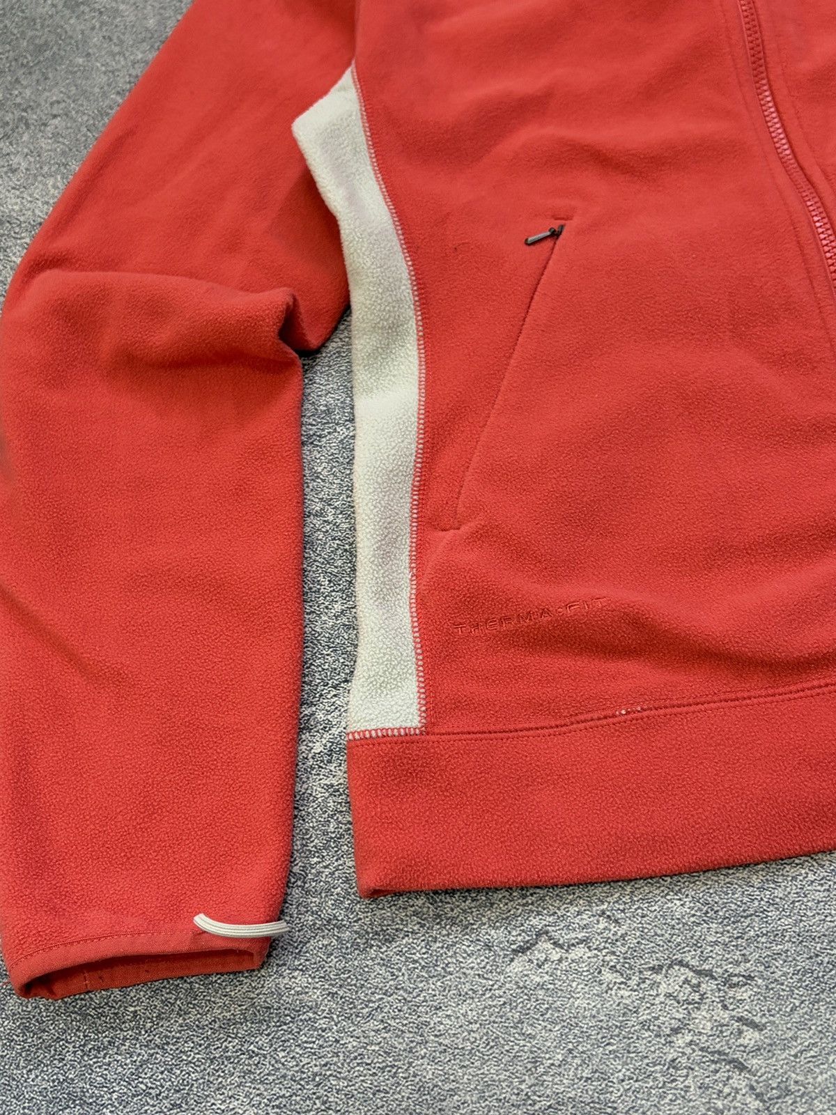 Nike ACG Vintage Nike ACG Therma-Fit Fleece Jacket Red Grey Y2K M Size M / US 6-8 / IT 42-44 - 8 Thumbnail