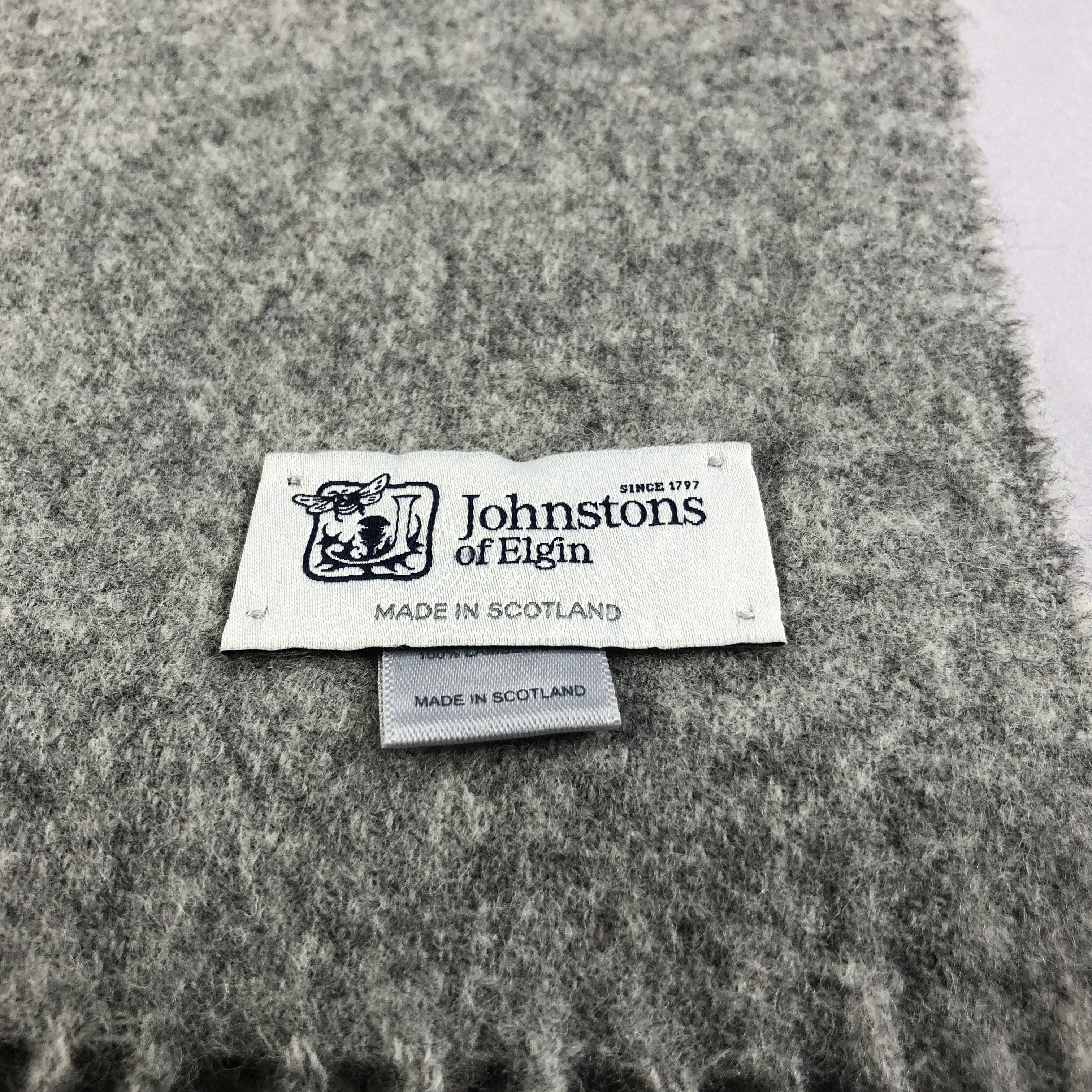 Johnstons Of Elgin Johnstons of Elgin Plain Grey Wool Scarf Muffler V1490 Size ONE SIZE - 4 Thumbnail