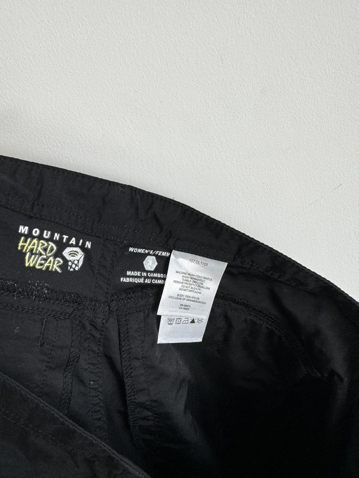 Mountain Hardwear Woman’s Mountain Hardwear Long Trecking Outdoor Shorts Size 27" / US 4 / IT 40 - 4 Thumbnail