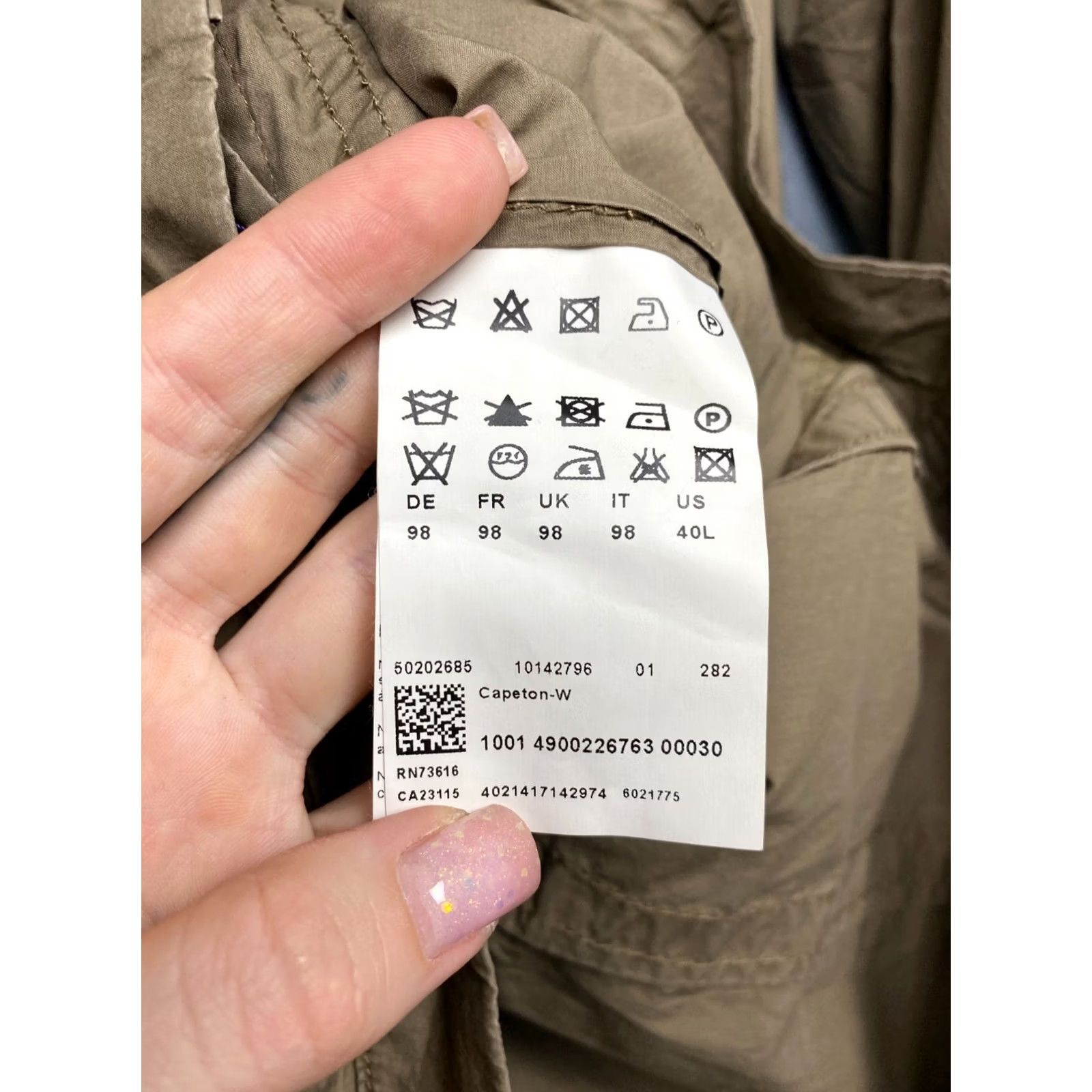 Hugo Boss HUGO BOSS Jacket Mens L Beige Windbreaker Vintage No N/A Size US L / EU 52-54 / 3 - 5 Thumbnail