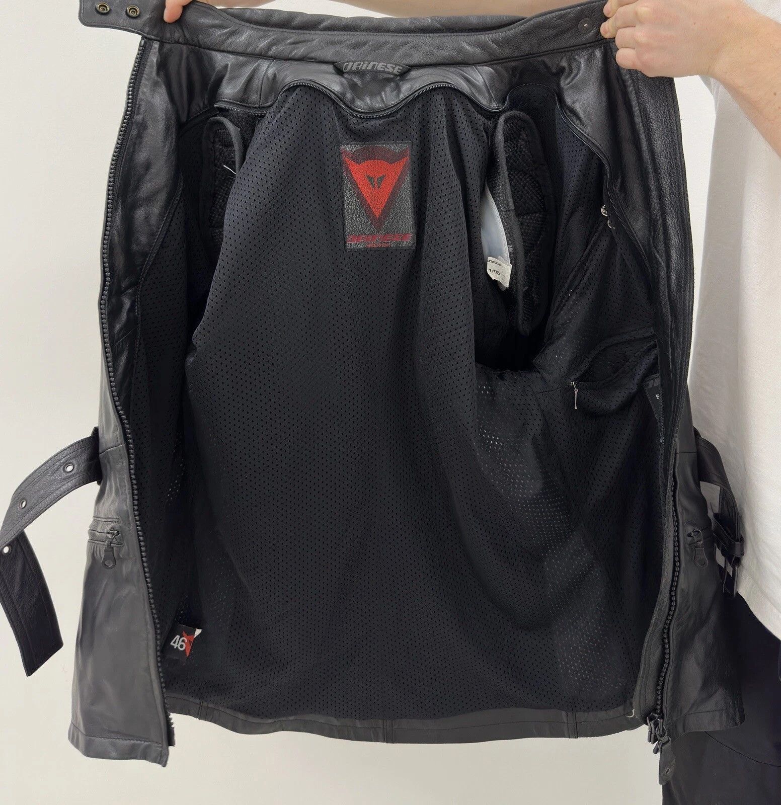 Dainese DAINESE WOMENS MOTO LEATHER TOURING JACKET size 46 Size L / US 10 / IT 46 - 17 Thumbnail