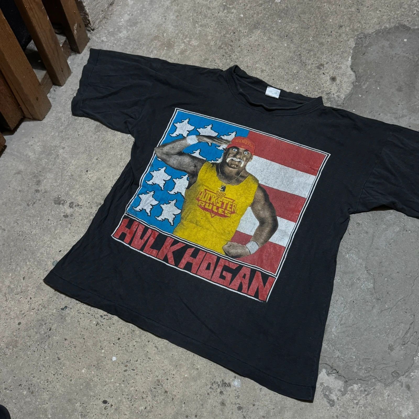 Vintage Vintage Hulk Hogan t-shirt Size US XL / EU 56 / 4 - 3 Thumbnail