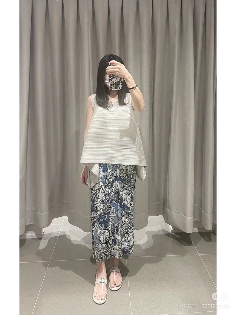 Issey Miyake Issey Miyake size:3 Light gray and white striped pleated s Size XS / US 0-2 / IT 36-38 - 1 Thumbnail