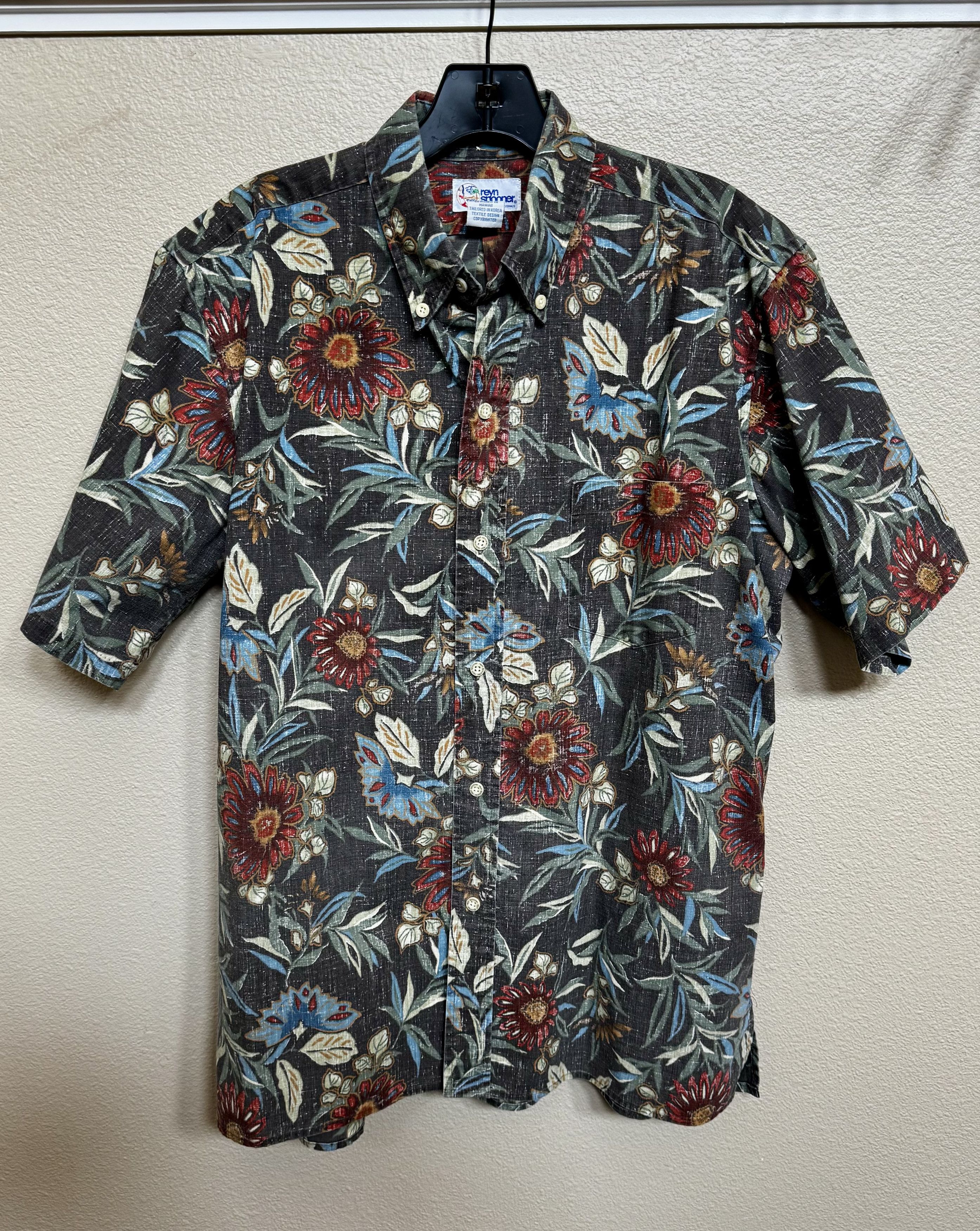 Reyn Spooner Reyn Spooner Hawaiian Floral Button Short Sleeve Size M Size US M / EU 48-50 / 2 - 1 Thumbnail