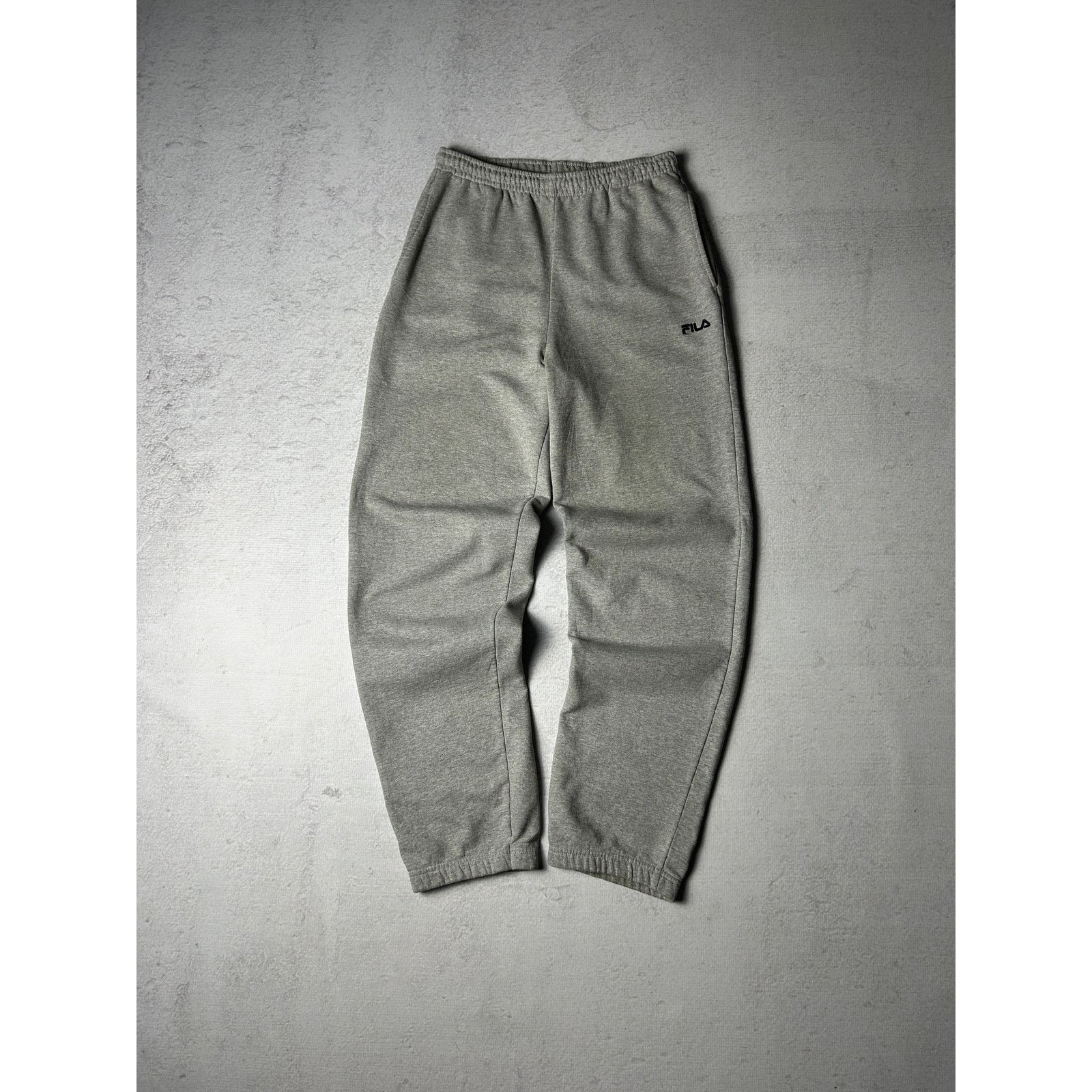 Fila Vintage 90s Fila Grey Regular Sweatpants - Men's Small Size US 32 / EU 48 - 1 Thumbnail