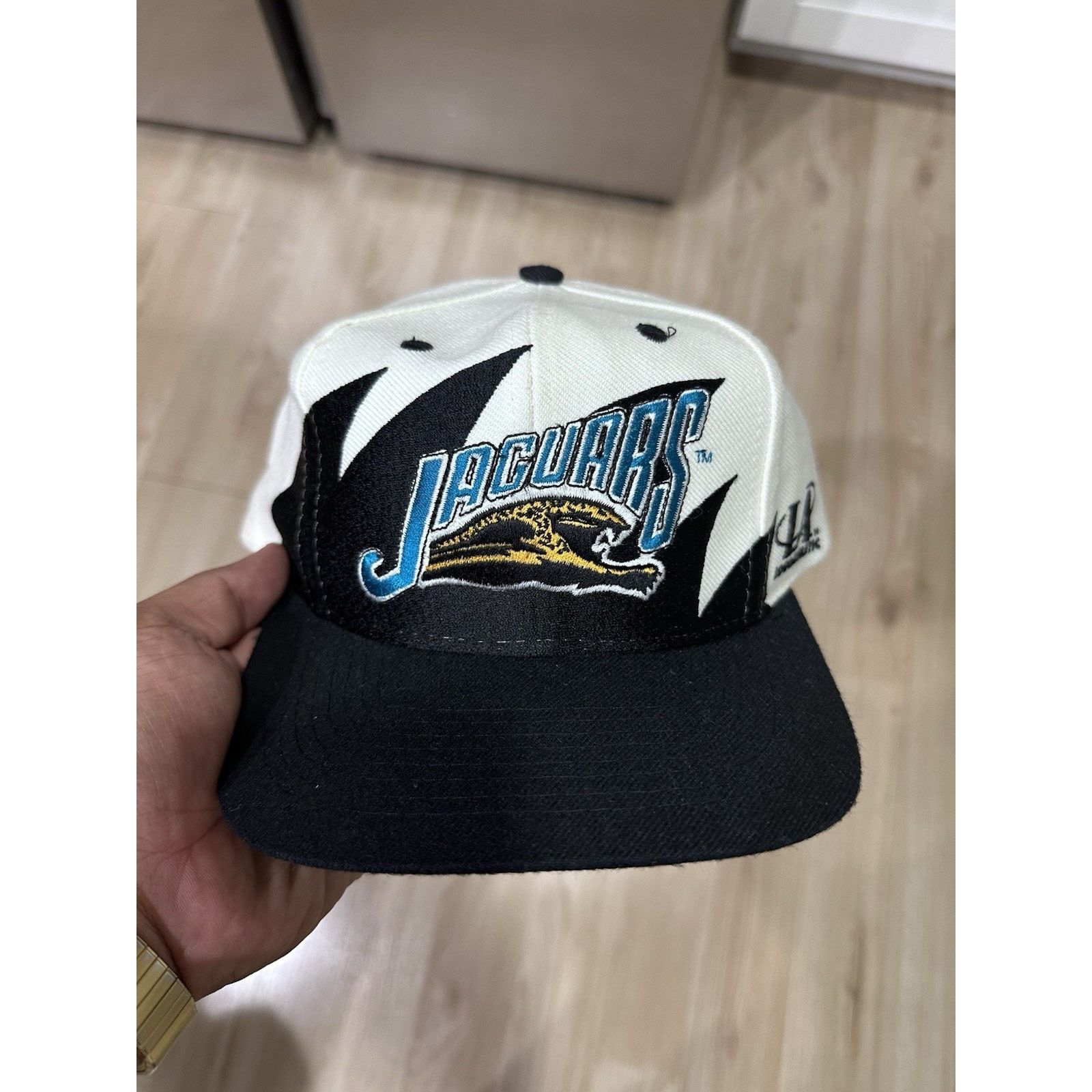 Logo Athletic Jacksonville Jaguars Logo Athletic Sharktooth Hat Cap Size ONE SIZE - 1 Thumbnail