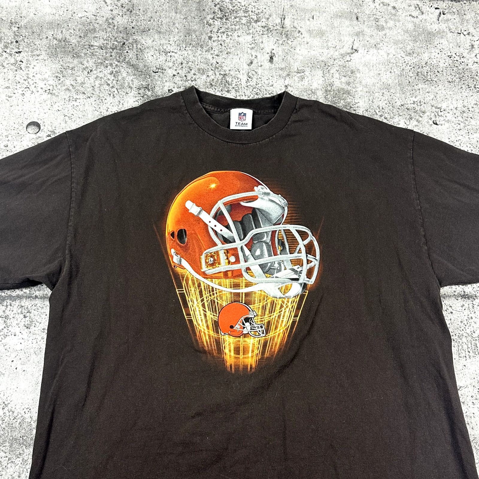 NFL Vintage Cleveland Browns Shirt Big Helmet Logo XXL Size US XL / EU 56 / 4 - 2 Thumbnail
