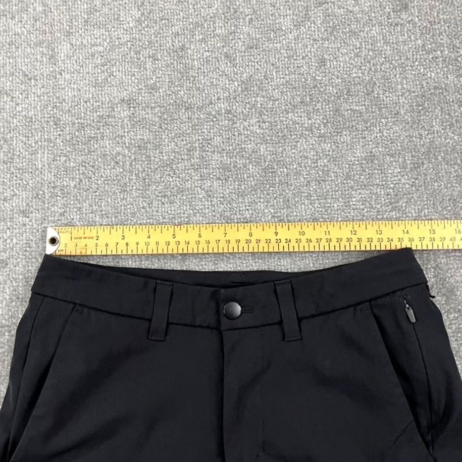 Lululemon LULULEMON Pants Mens 28 x 30 Commission Slim Warpstreme Black Performance Golf Shirt? Size US 28 / EU 44 - 5 Thumbnail