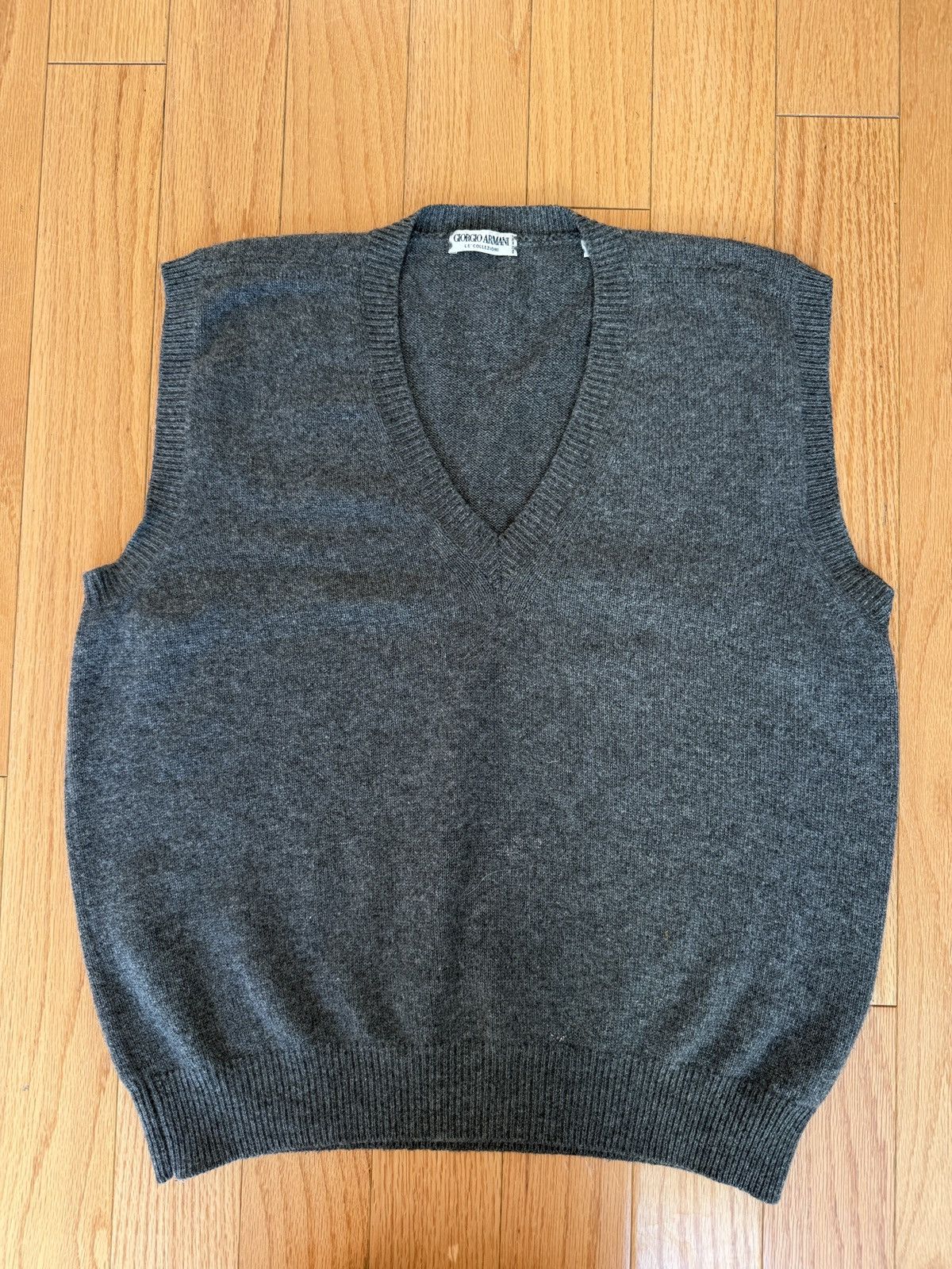 Armani Mainline Giorgio Cashmere Vest Size US M / EU 48-50 / 2 - 1 Thumbnail