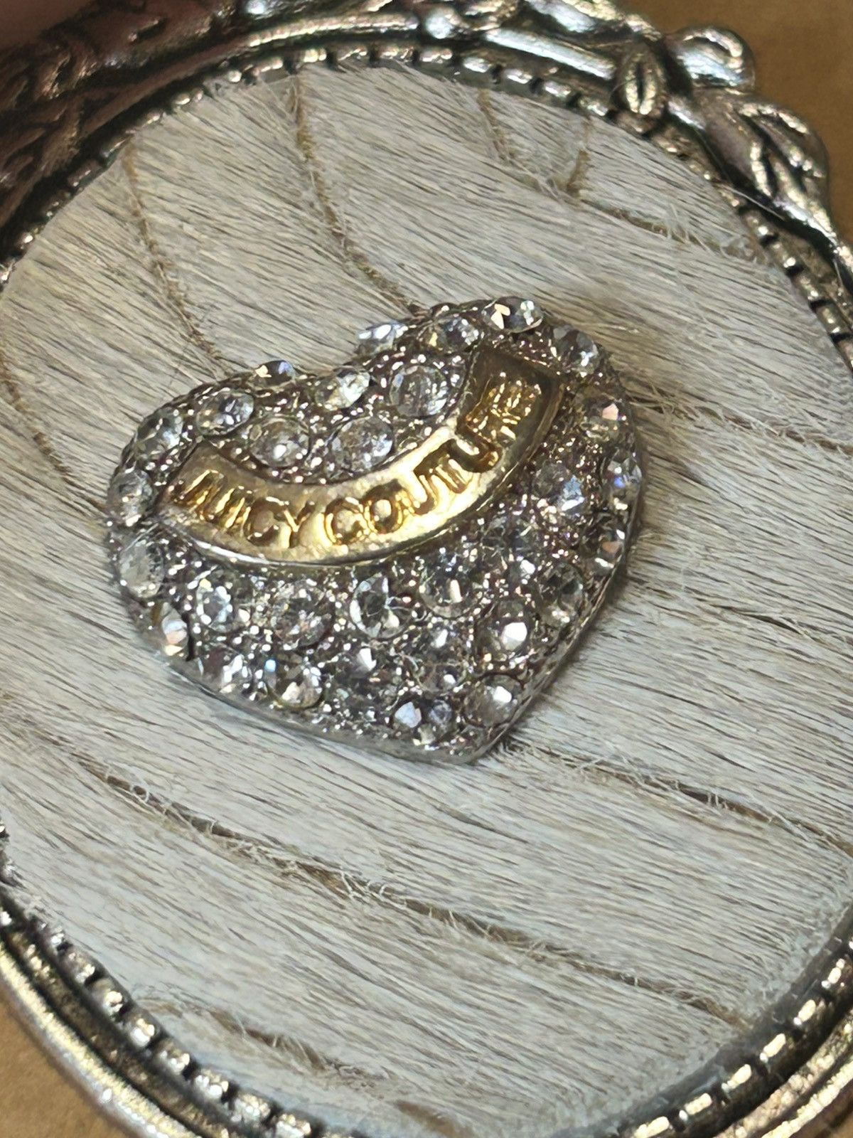 Handmade Handcrafted cowhide pave heart cameo pendant necklace Size ONE SIZE - 4 Thumbnail