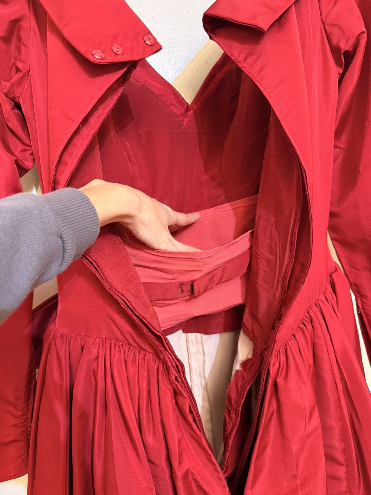 Other Taffeta Wrap Maxi Red Dress Size M / US 6-8 / IT 42-44 - 7 Thumbnail
