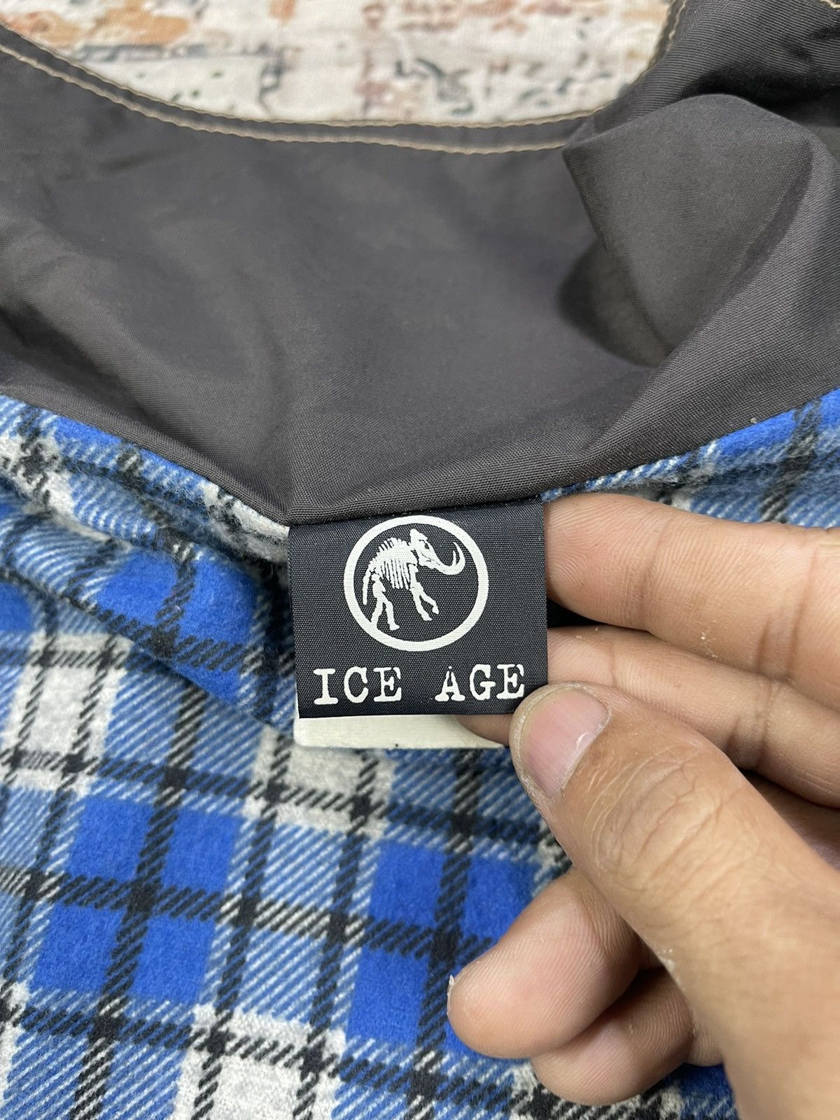 Vintage Vtg 90s Ice Age Plaid Flannel Lining Zipper Jacket Size US L / EU 52-54 / 3 - 16 Thumbnail