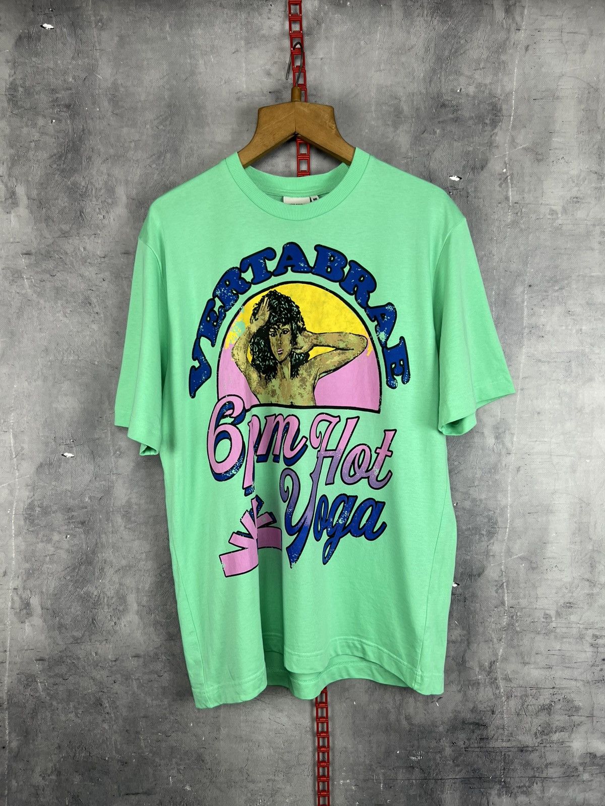 6PM x VERTABRAE Hot Yoga Green T Shirt Size M