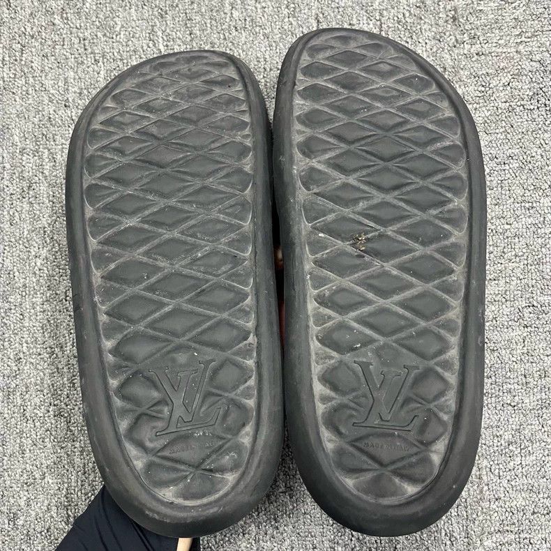 Louis Vuitton Louis Vuitton Black Comfortable Simple Slipper Size US 10 / EU 43 - 5 Thumbnail