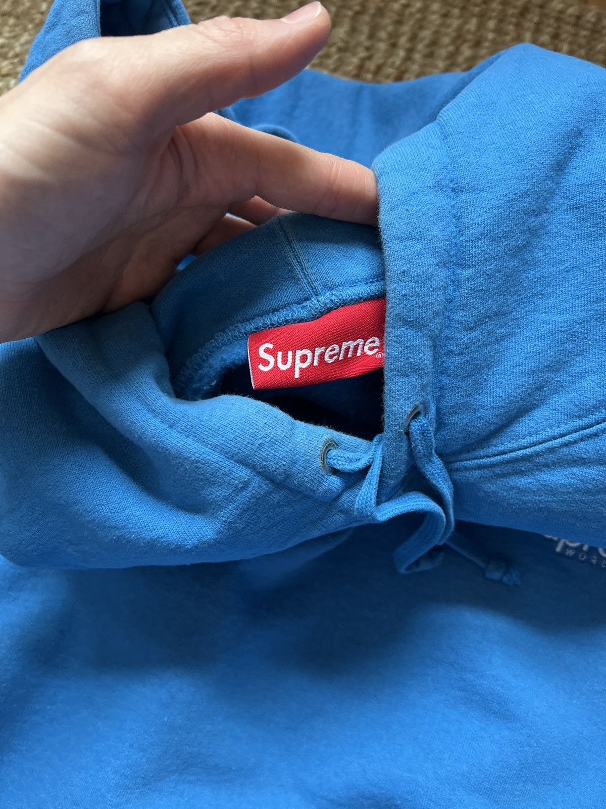 Supreme Blue supreme hoodie never worn Size US L / EU 52-54 / 3 - 4 Thumbnail