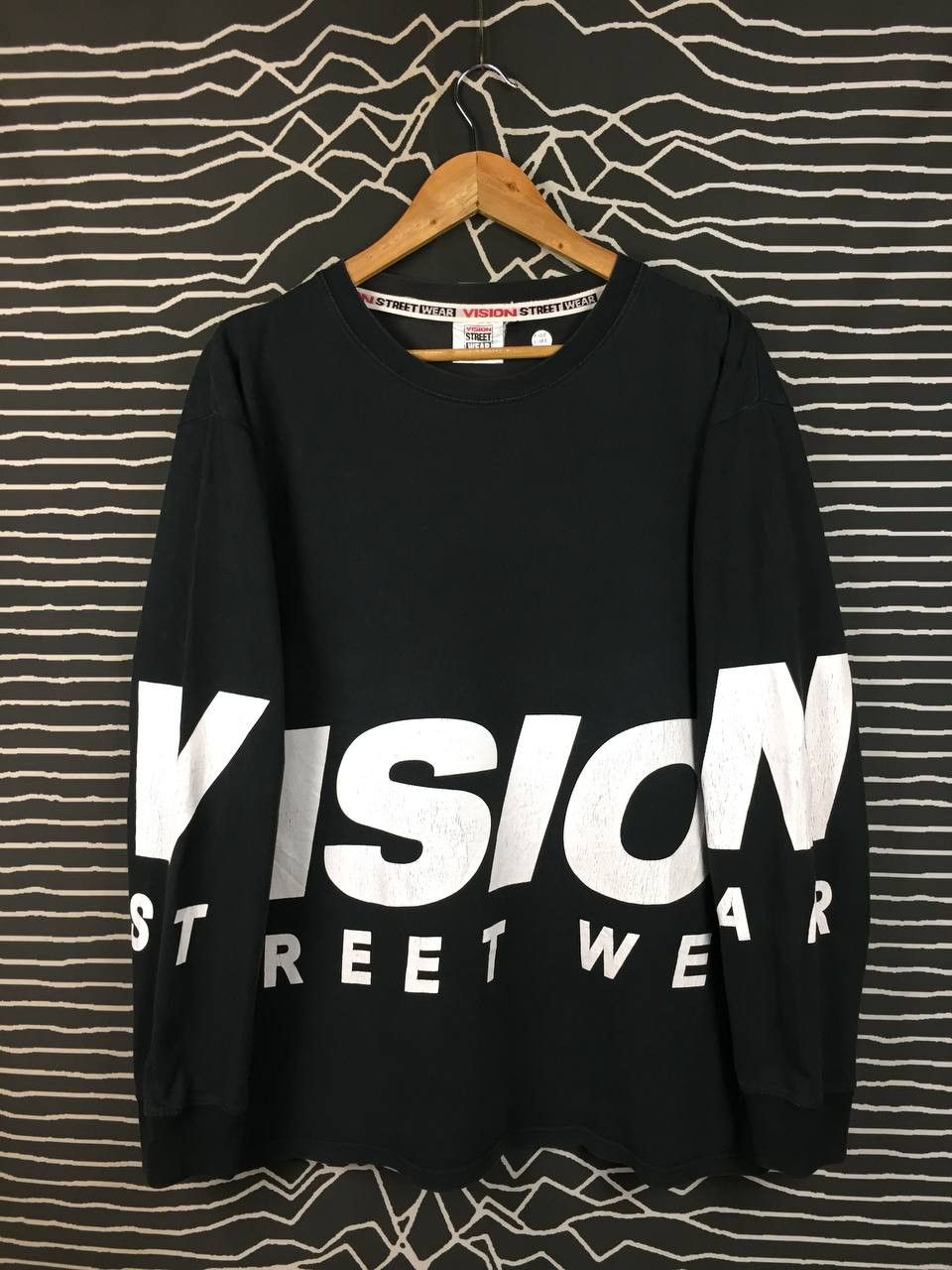Vision Streetwear Vtg Vision Street Wear OG Logo Crewneck Long Sleeve Tee Size US XL / EU 56 / 4 - 1 Thumbnail
