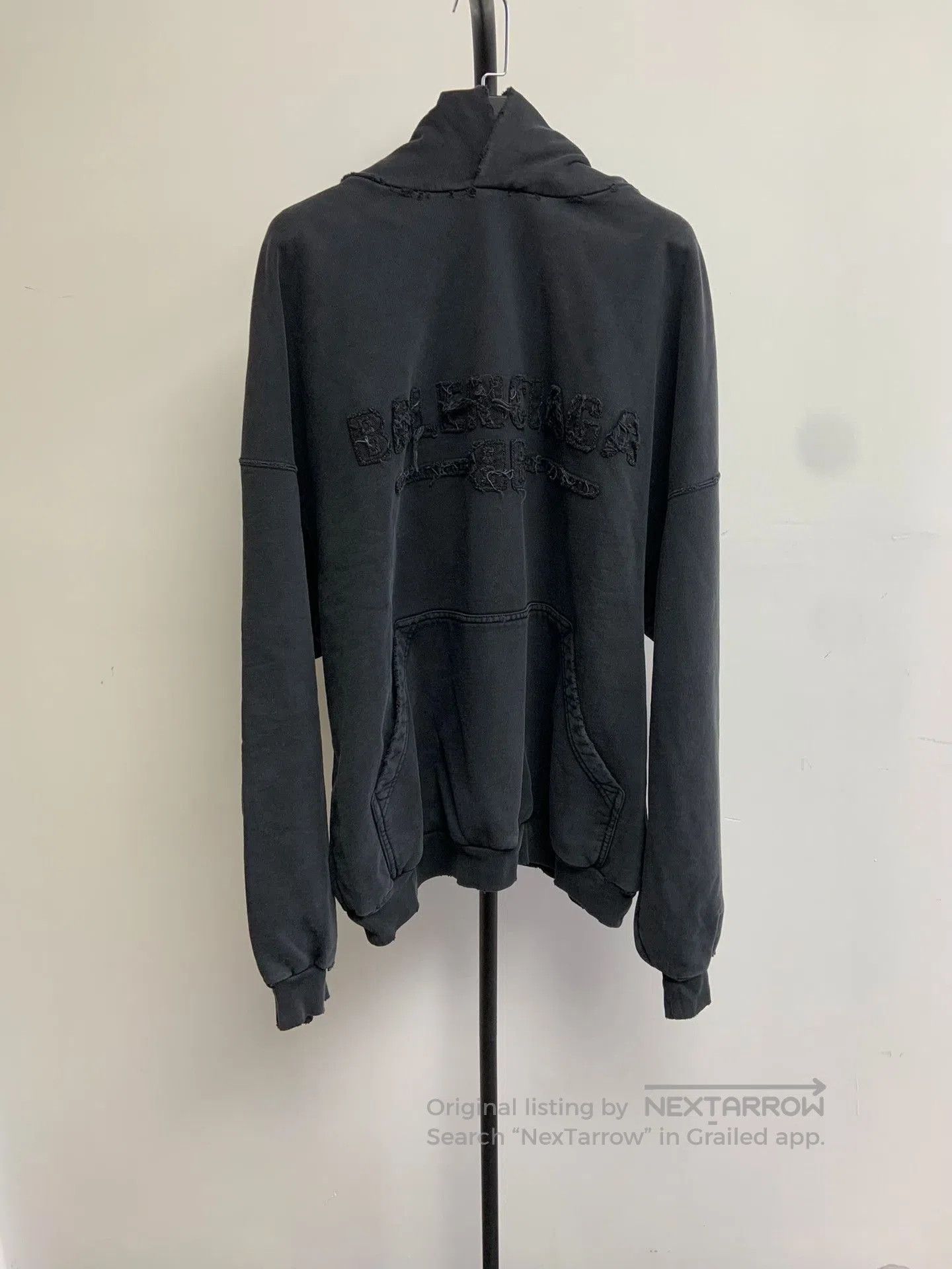 Balenciaga Balenciaga Men's Loose Hooded Zip Sweatshirt. Size US XS / EU 42 / 0 - 1 Thumbnail