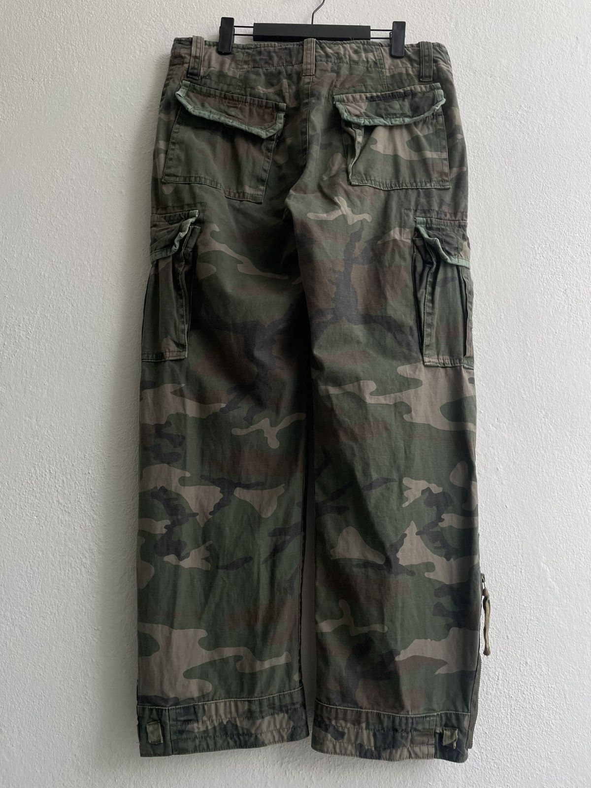 Abercrombie & Fitch Vintage 00's Abercrombie & Fitch Camo Cargo Pants Size US 35 - 8 Thumbnail