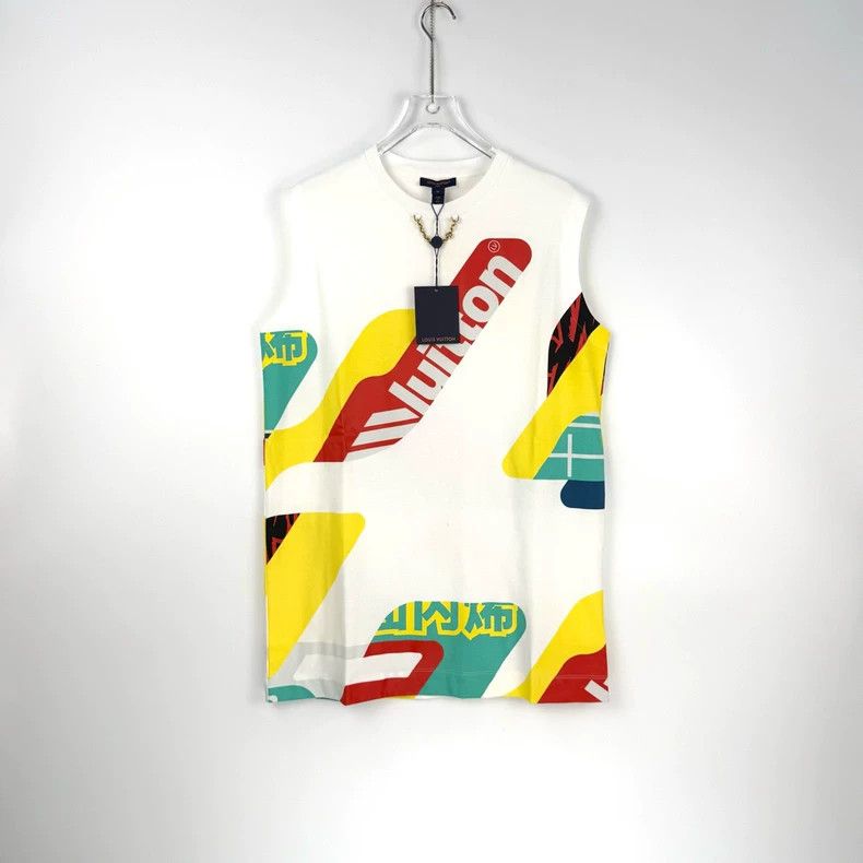 Louis Vuitton Louis Vuitton White monogrammed chain vest 2505-Nextarrow Size US M / EU 48-50 / 2 - 3 Thumbnail