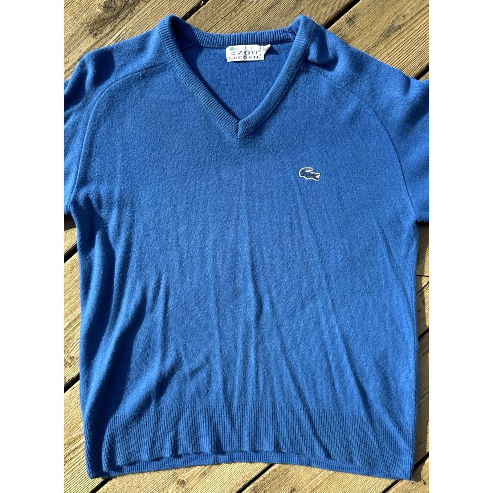 Lacoste VINTAGE Lacoste Sweater Blue Crocodile Logo V Neck Medium Mens Size US M / EU 48-50 / 2 - 2 Thumbnail