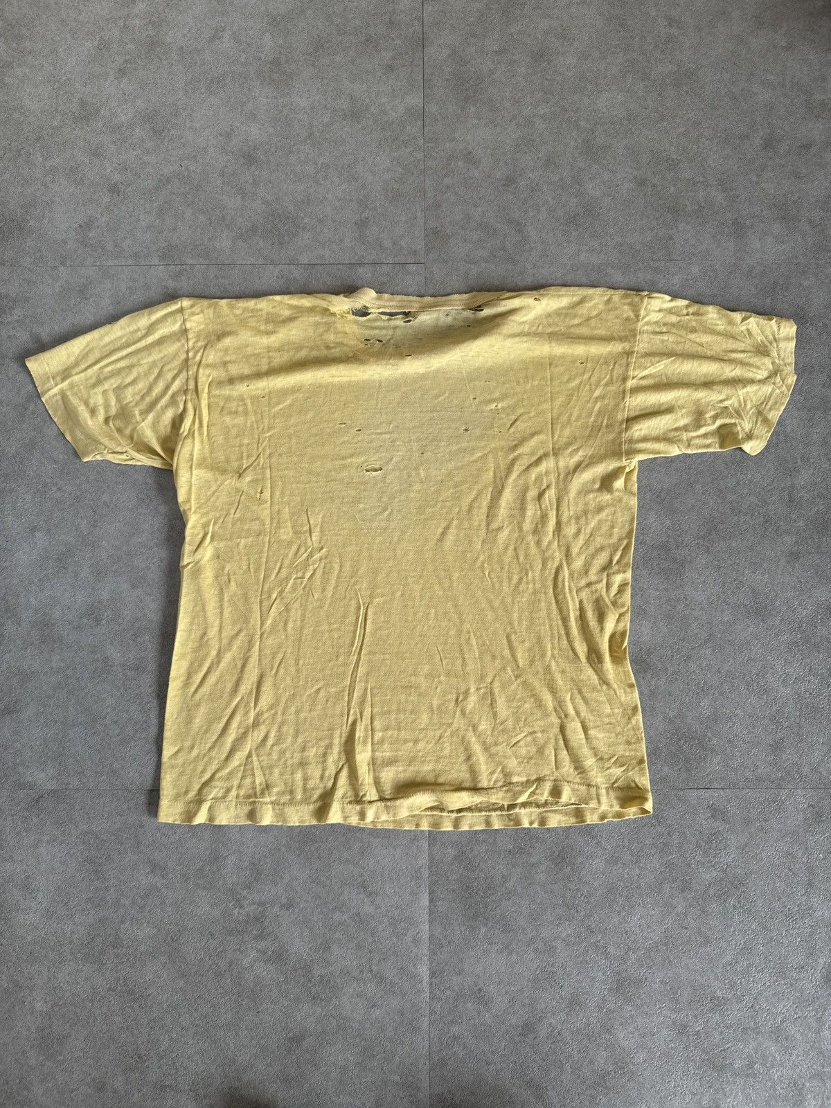Band Tees × Vintage *RARE* 1970s VINTAGE JUNGLE MUSIC TAPE RECORDS THRASHED TEE Size US XL / EU 56 / 4 - 8 Thumbnail
