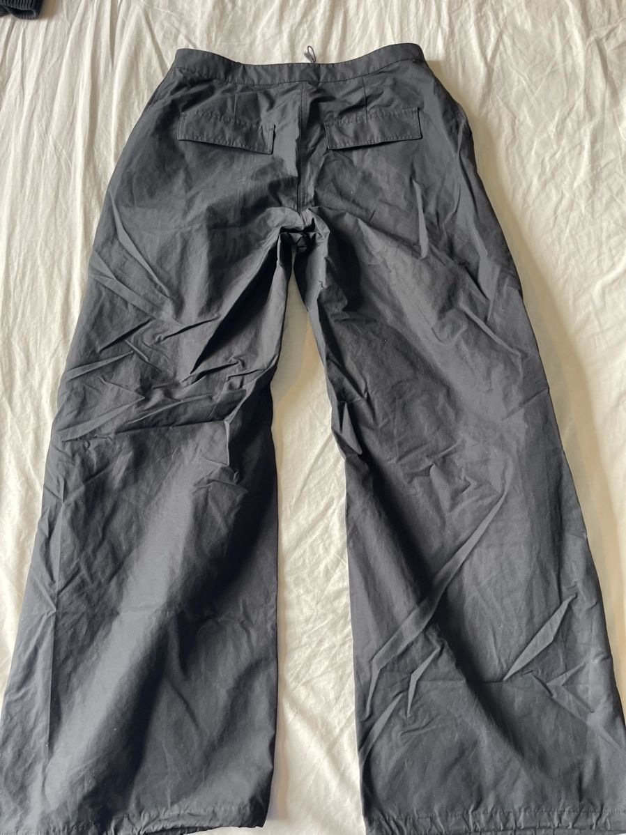 Weekday Weekday baggy trousers Size US 31 - 5 Thumbnail