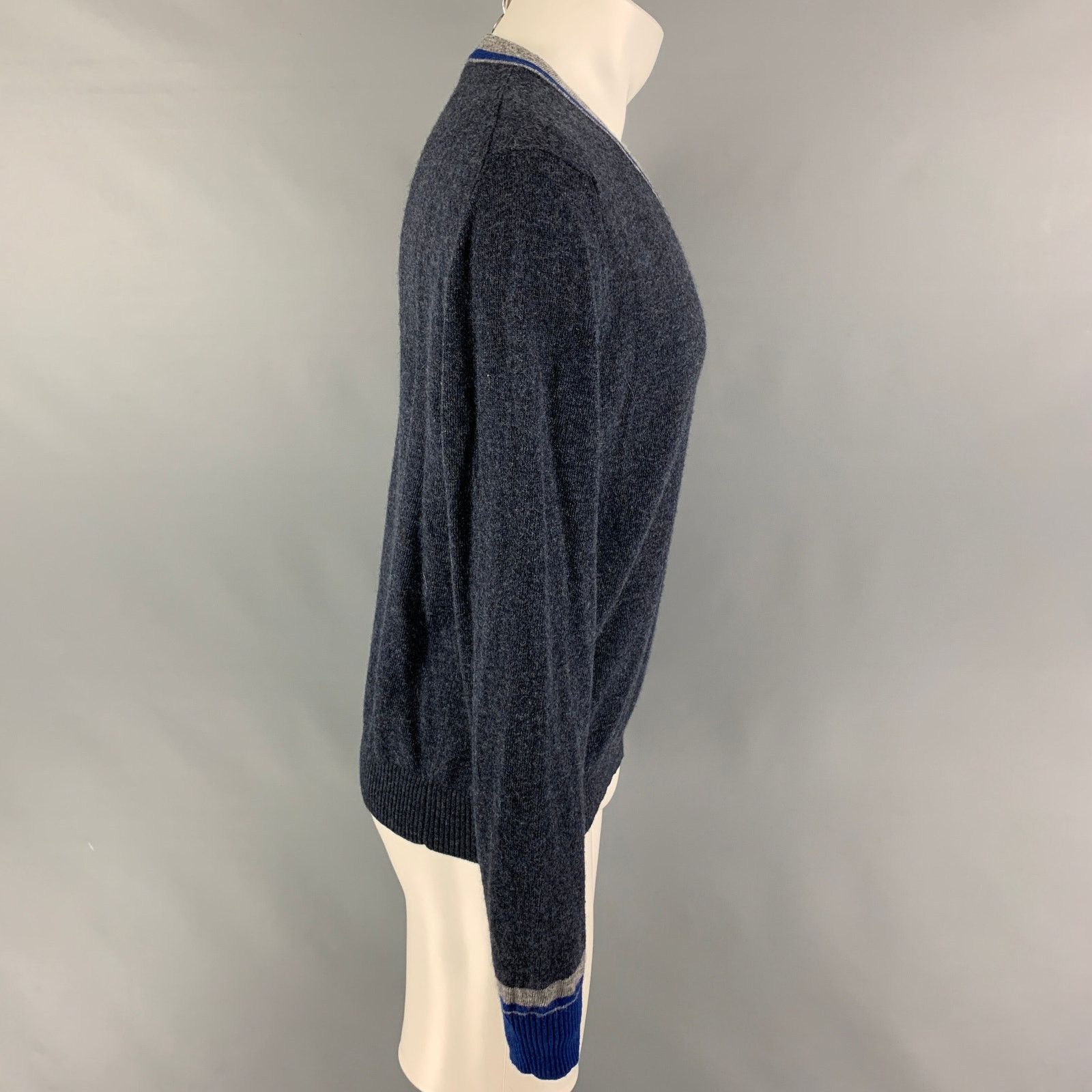 Etro ETRO Size M Blue Gray Heather Wool V-Neck Pullover Size US M / EU 48-50 / 2 - 2 Thumbnail