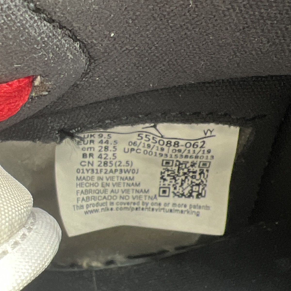 Nike Air Jordan 1 high bloodline Size US 10.5 / EU 43-44 - 8 Thumbnail