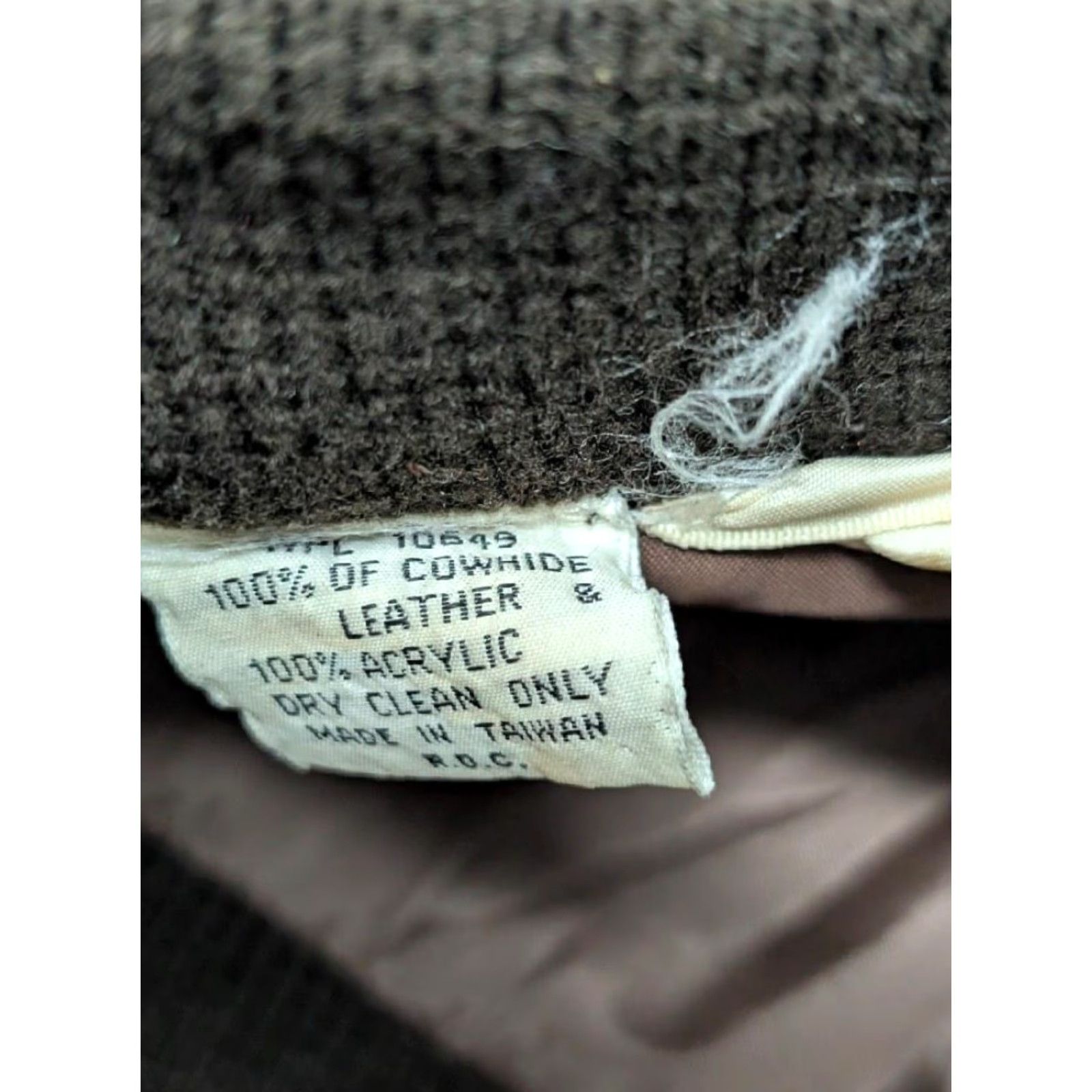 Eddie Bauer VINTAGE Eddie Bauer Sweater Cardigan Men S Wool Knit Wool Blend Leather Elbow Patches Gray/Tan 1970s Cowboy Western Cable-Knit Shawl Neckline 44LX? Size US S / EU 44-46 / 1 - 7 Thumbnail