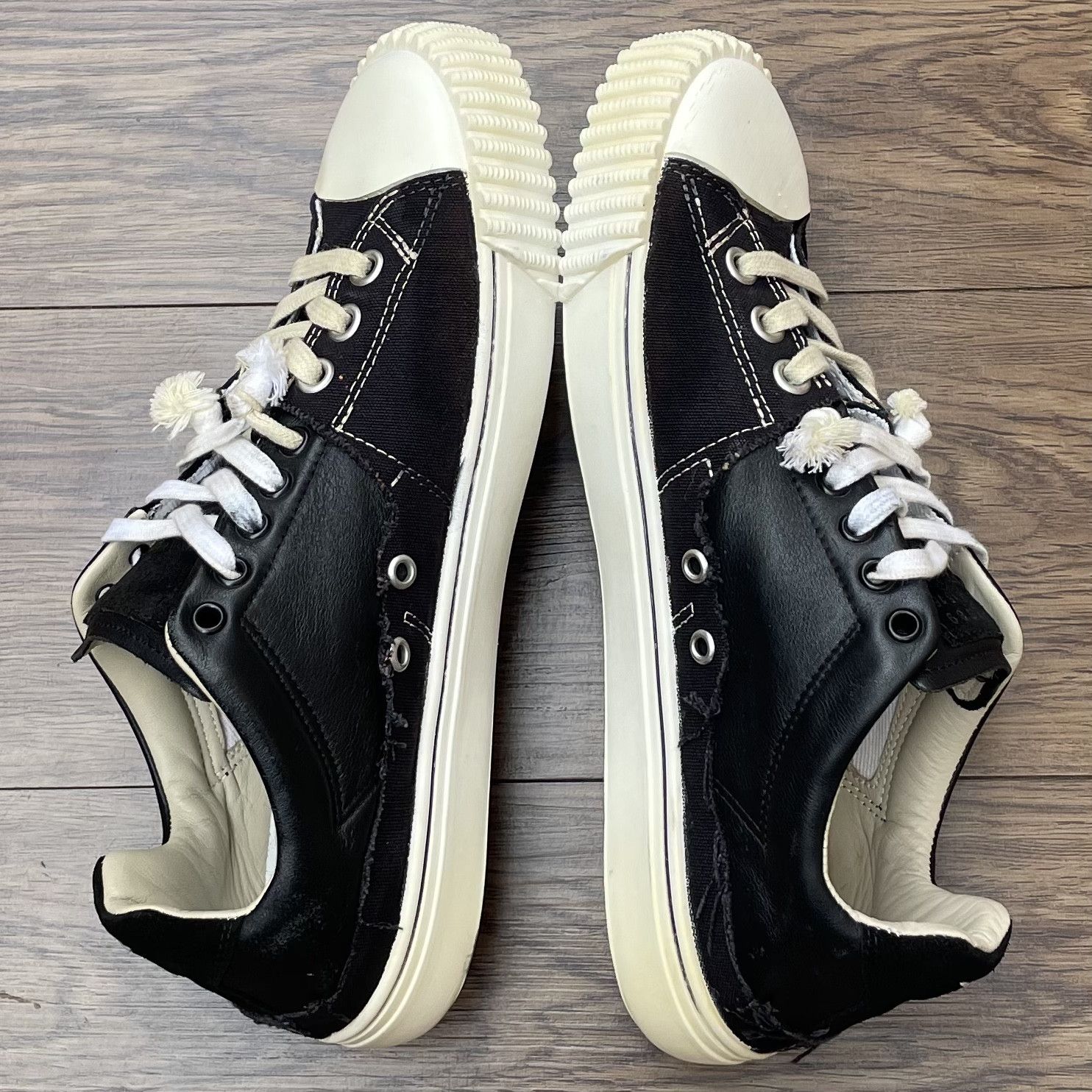 Maison Margiela Maison Margiela New Evolution Hybrid Sneakers Size US 8 / EU 41 - 3 Thumbnail